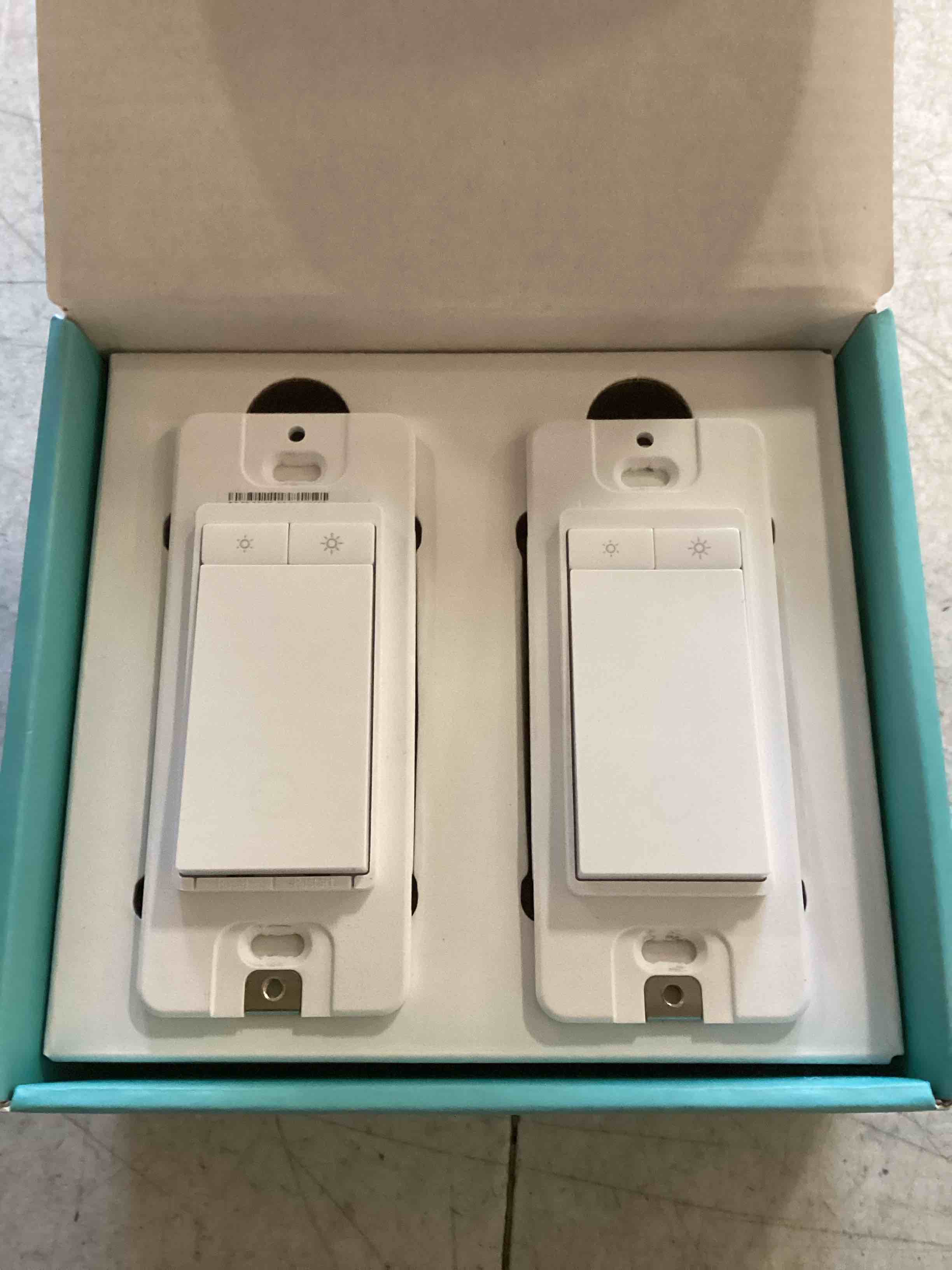 https://s3.amazonaws.com/lotting-images-prod/bidfta/BRN0240342_1729709148968.jpeg