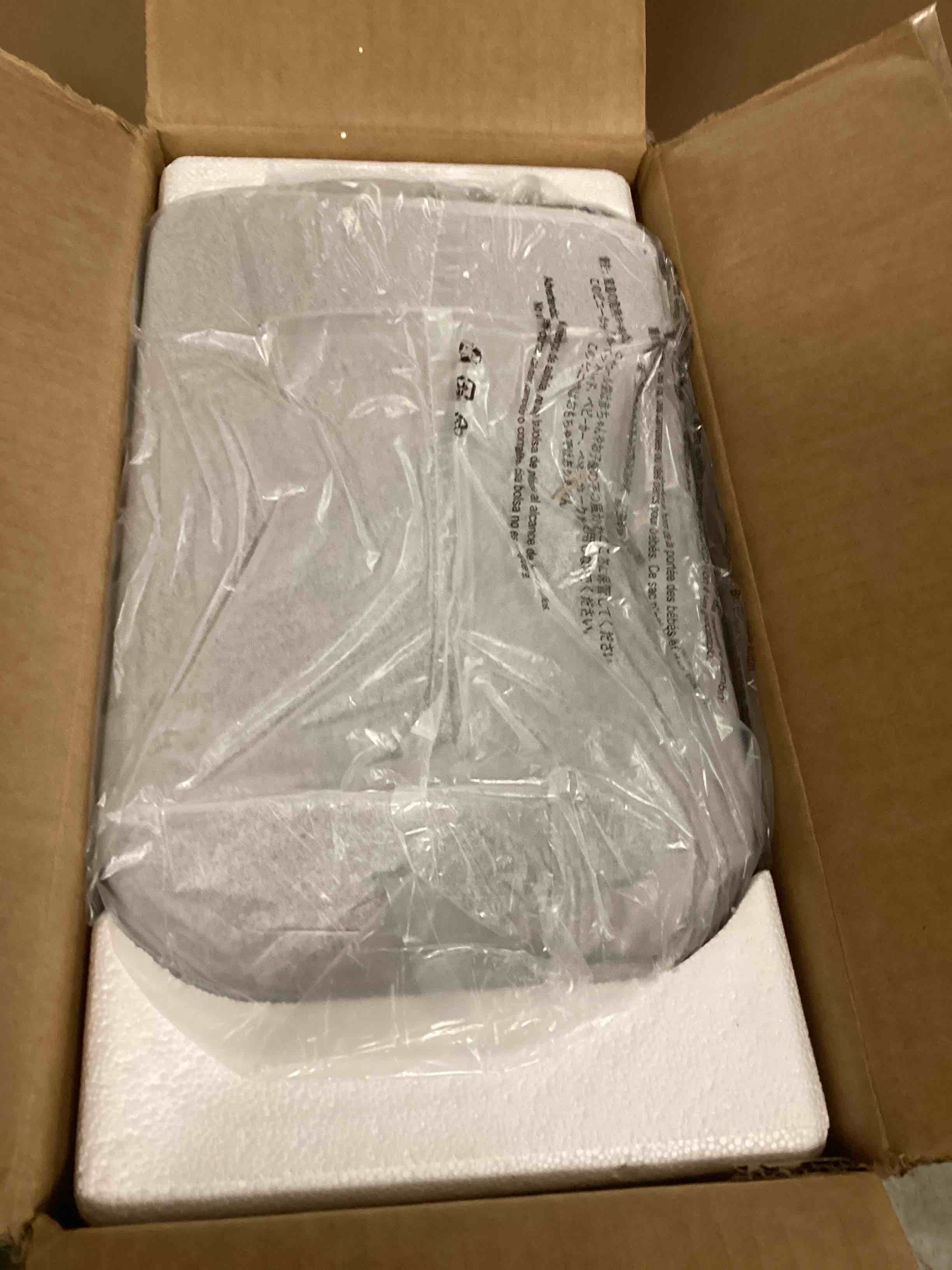 https://s3.amazonaws.com/lotting-images-prod/bidfta/BRN0241940_1728646242448.jpeg