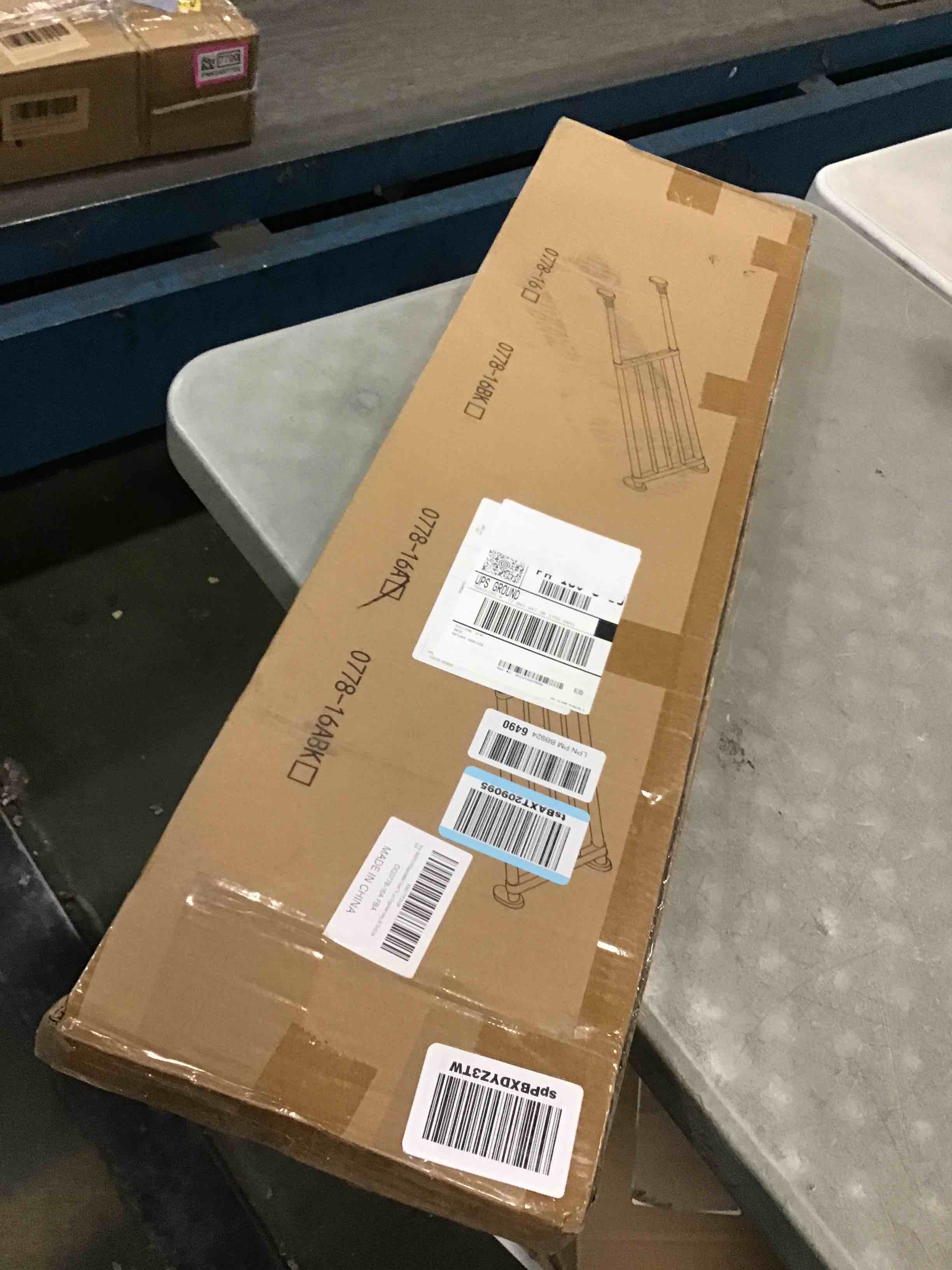 https://s3.amazonaws.com/lotting-images-prod/bidfta/BRN0242370_1729136146598.jpeg