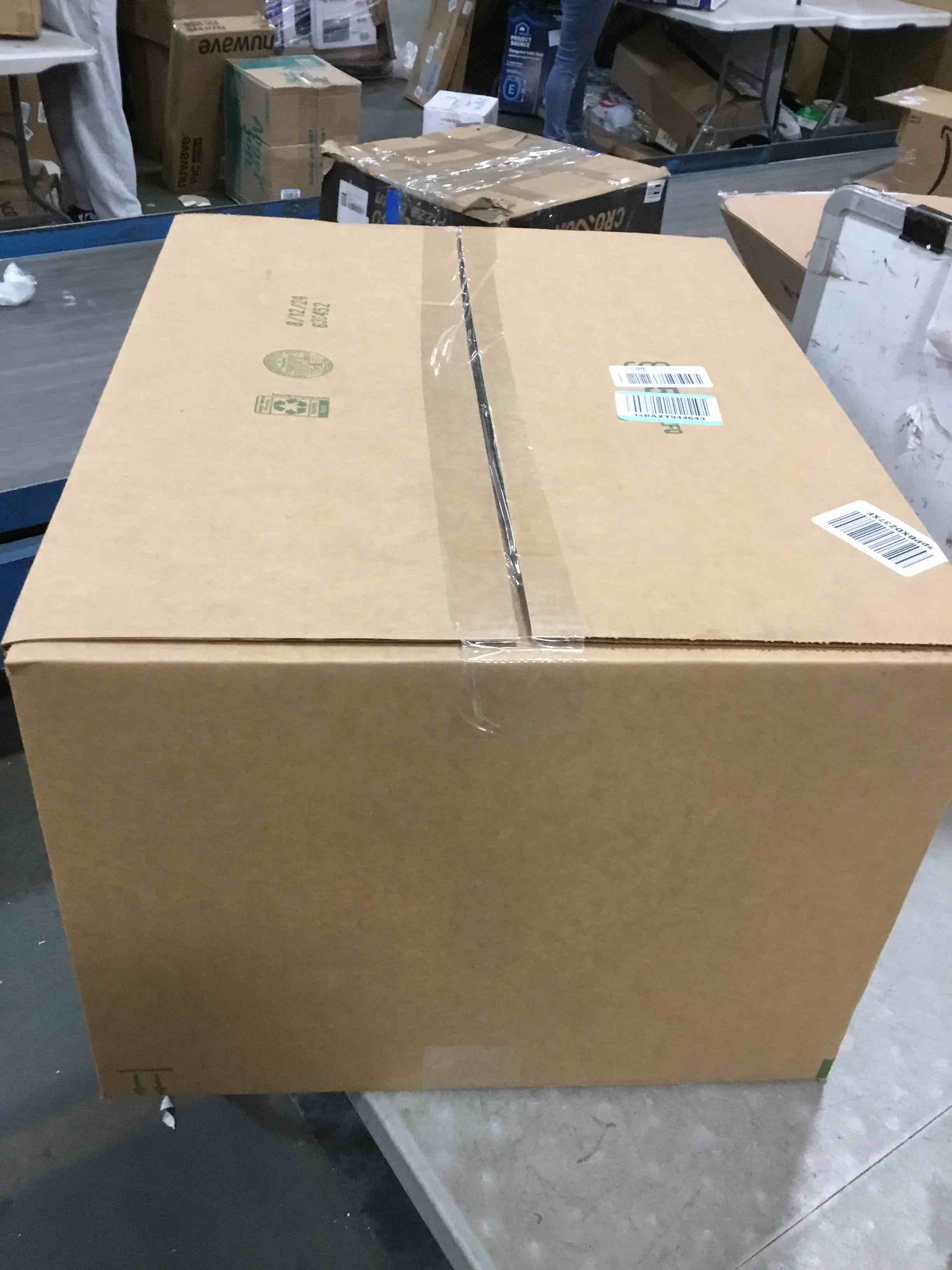 https://s3.amazonaws.com/lotting-images-prod/bidfta/BRN0242639_1729038897276.jpeg