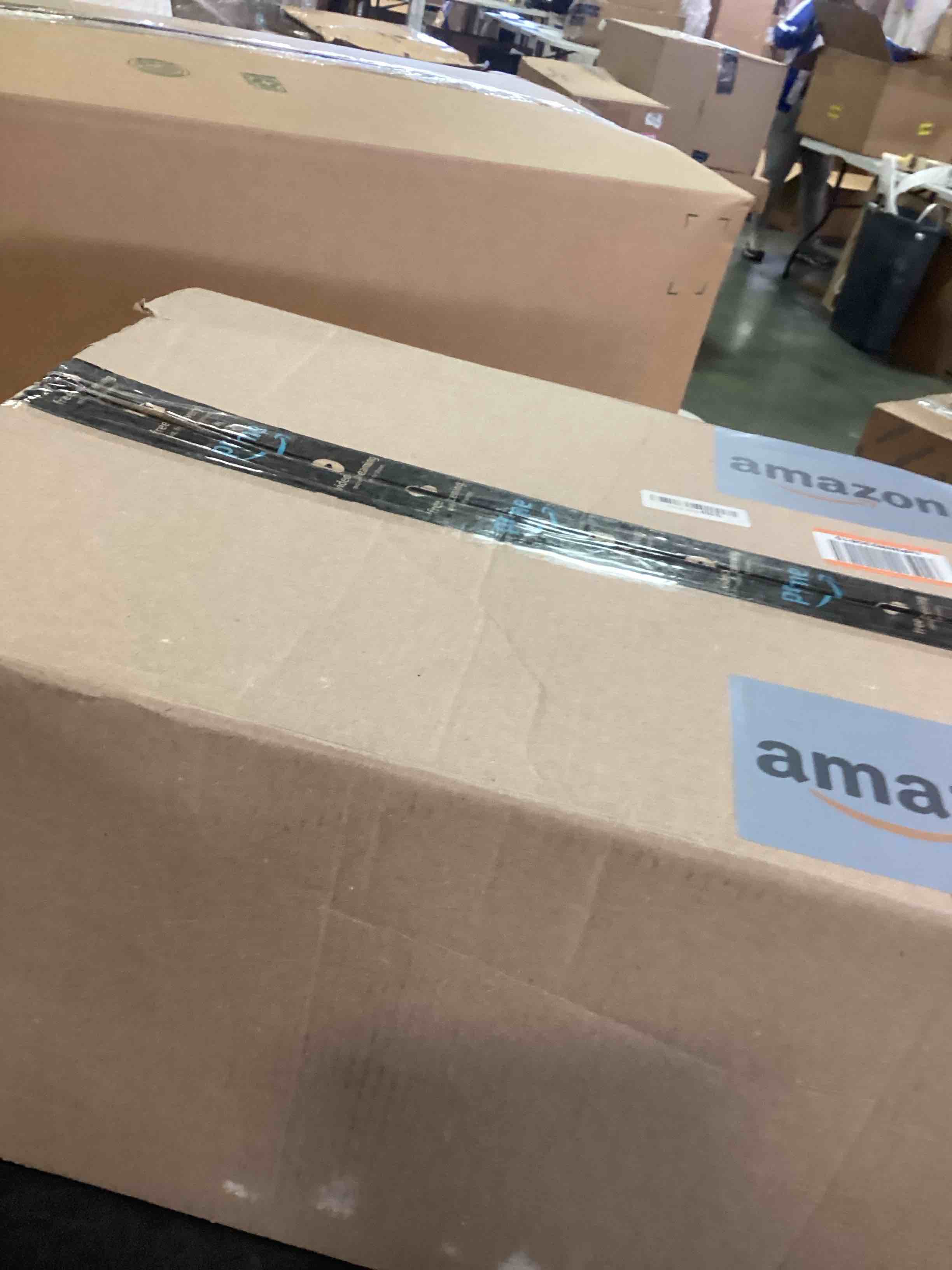 https://s3.amazonaws.com/lotting-images-prod/bidfta/BRN0244710_1729612222470.jpeg