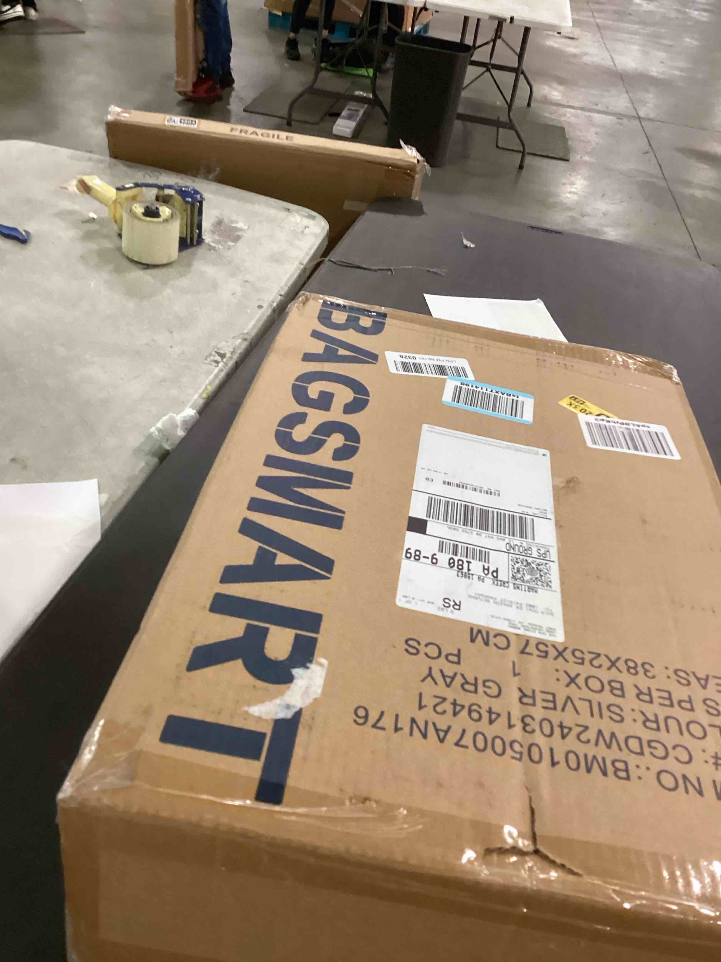 https://s3.amazonaws.com/lotting-images-prod/bidfta/BRN0244772_1729602832808.jpeg