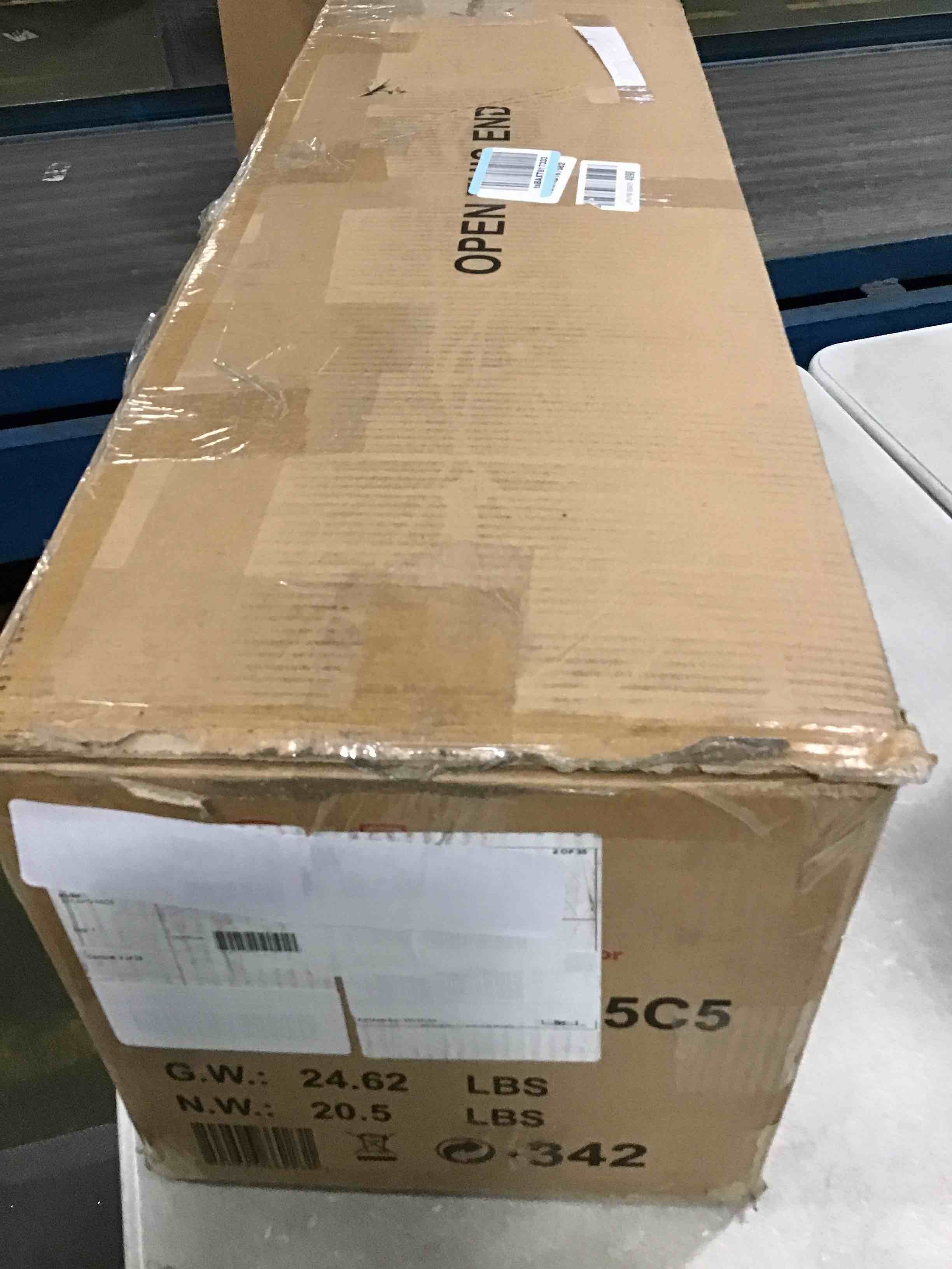 https://s3.amazonaws.com/lotting-images-prod/bidfta/BRN0246852_1730925936021.jpeg
