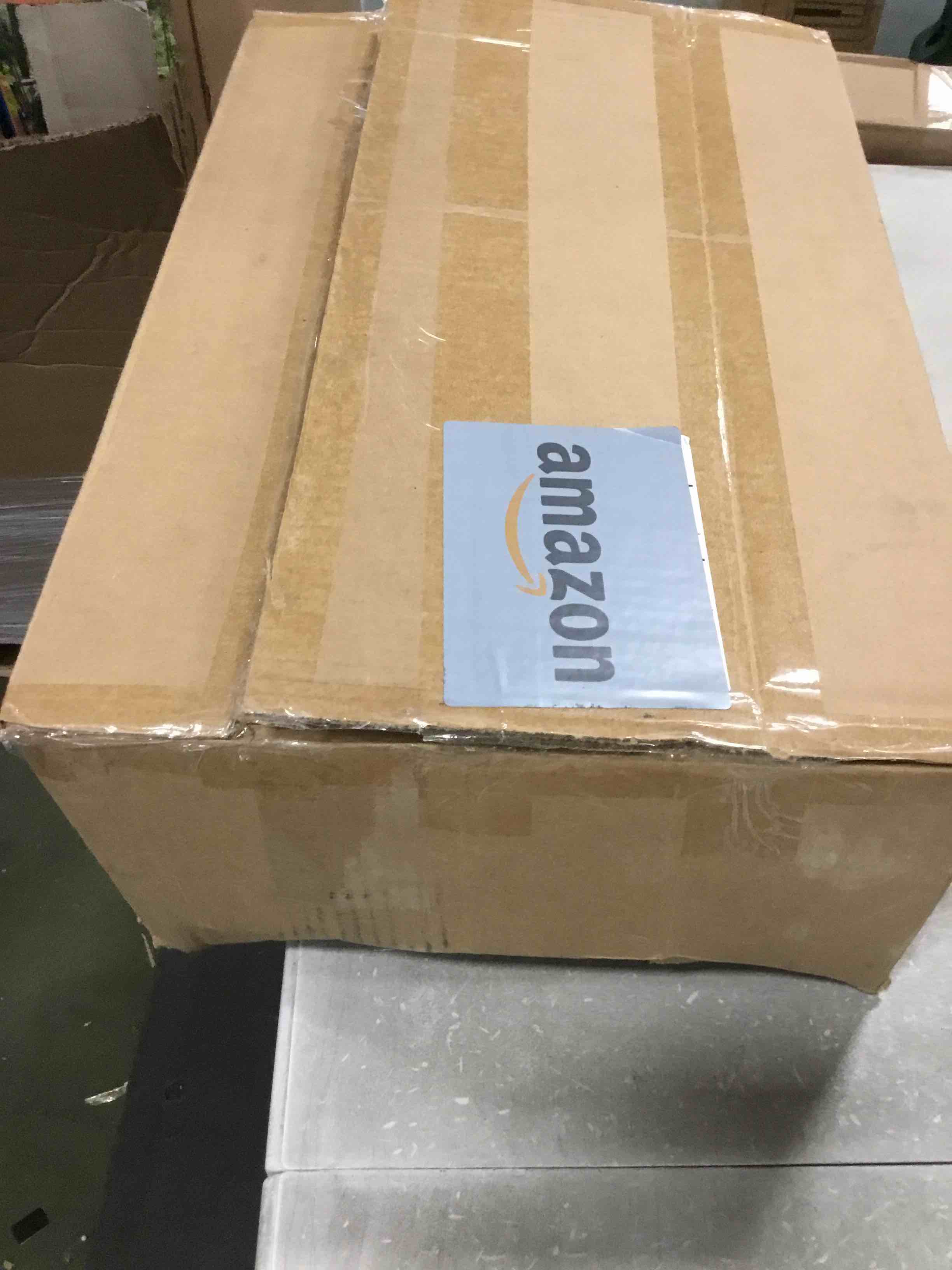 https://s3.amazonaws.com/lotting-images-prod/bidfta/BRN0247218_1730817858749.jpeg