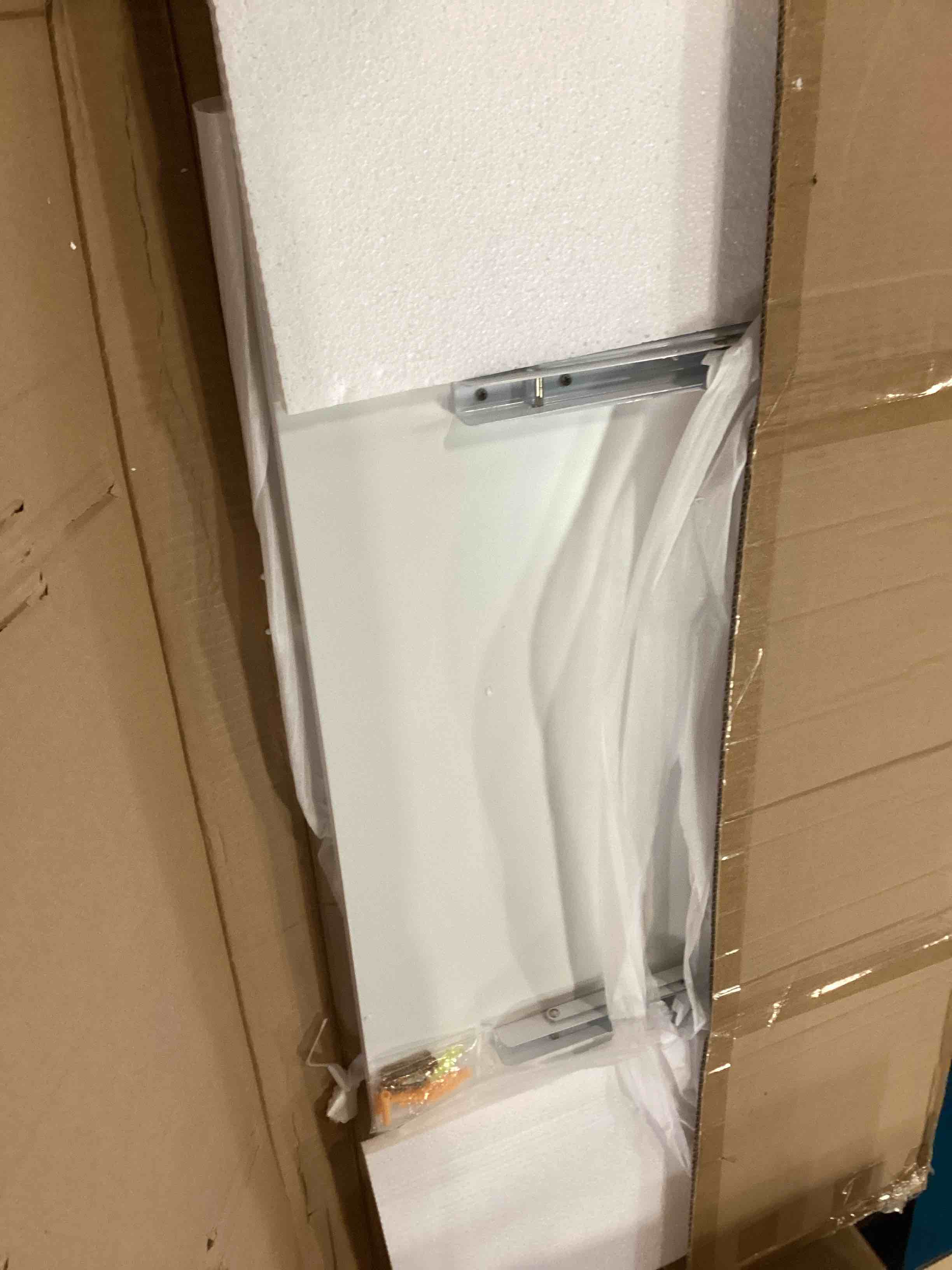 https://s3.amazonaws.com/lotting-images-prod/bidfta/BRN0252861_1729799057259.jpeg