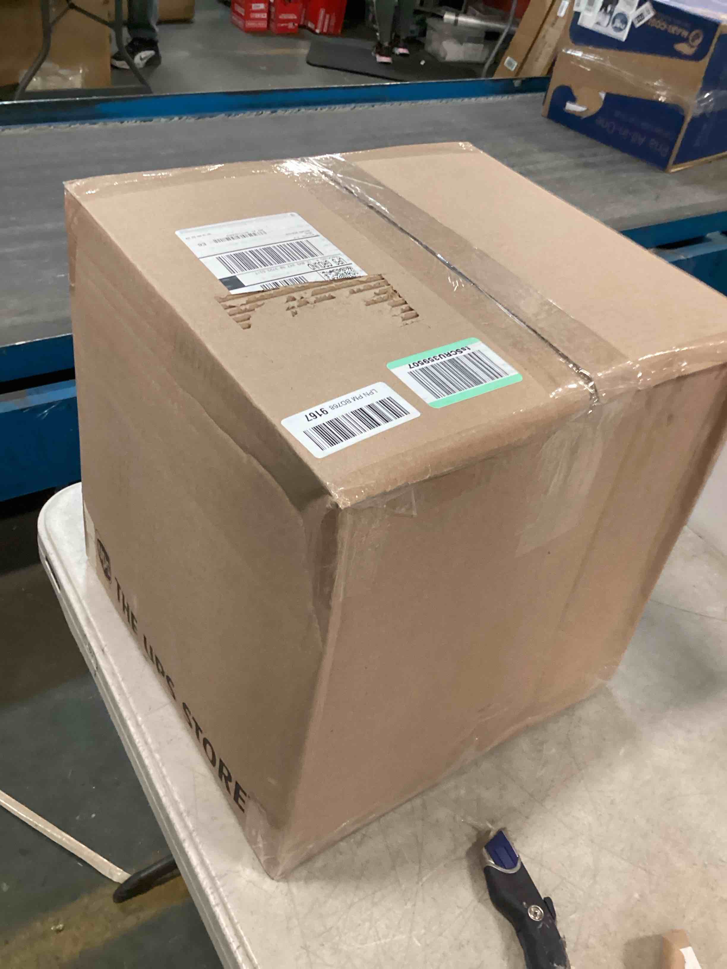 https://s3.amazonaws.com/lotting-images-prod/bidfta/BRN0256191_1729017850455.jpeg
