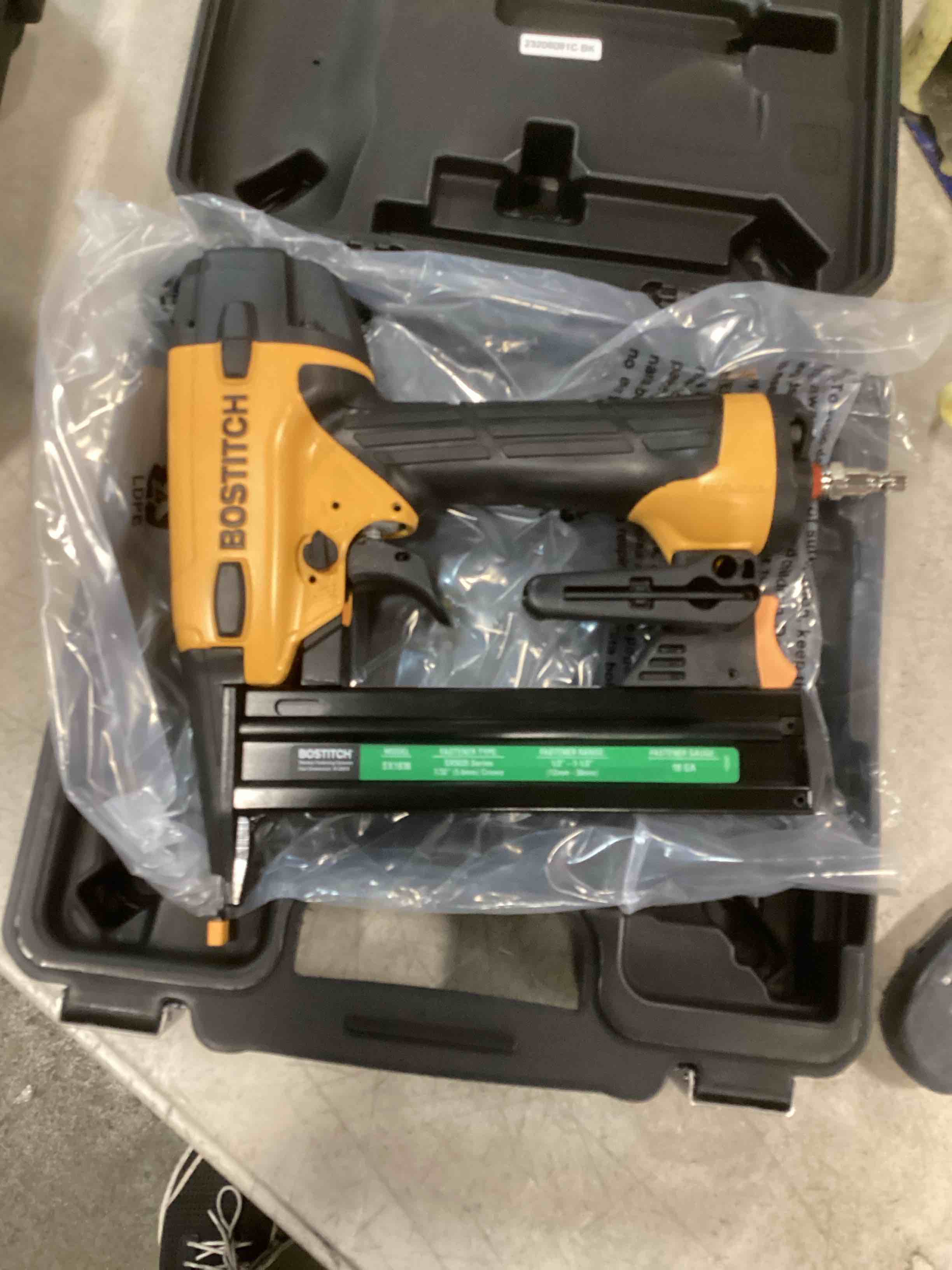 BOSTITCH Crown Stapler, Narrow, 18GA (SX1838K)