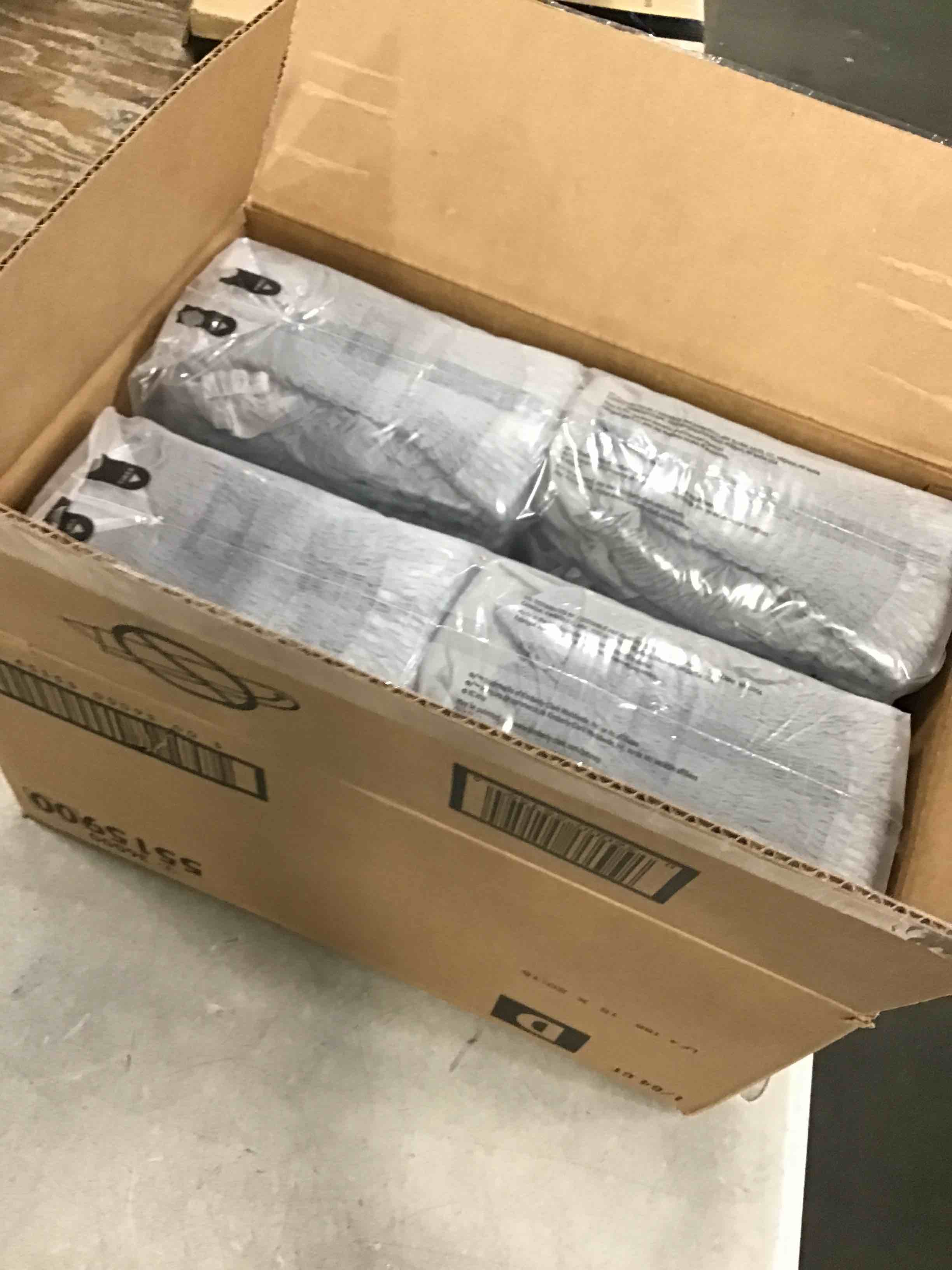 https://s3.amazonaws.com/lotting-images-prod/bidfta/BRN0258773_1729790935765.jpeg