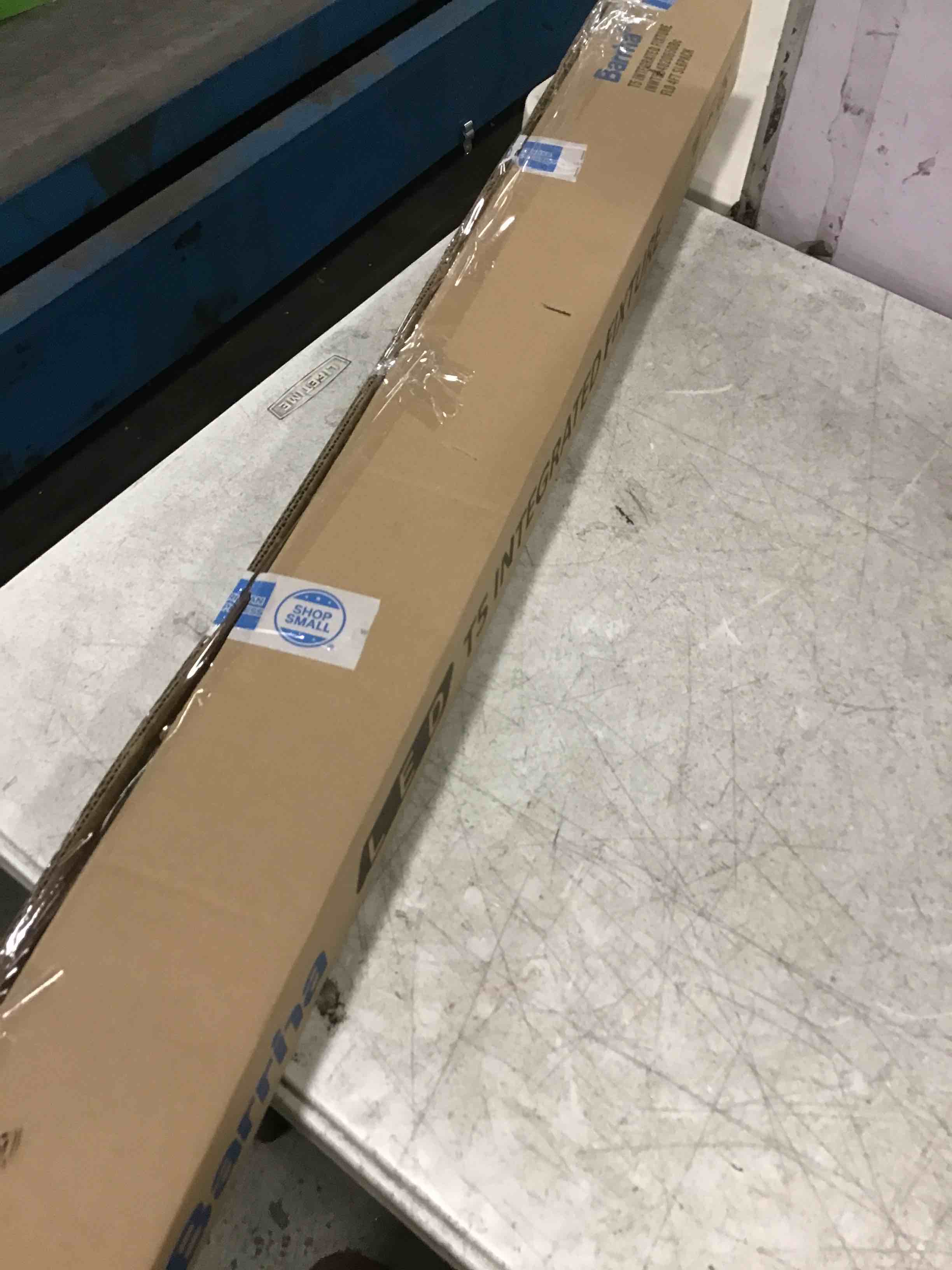 https://s3.amazonaws.com/lotting-images-prod/bidfta/BRN0259192_1729686390005.jpeg