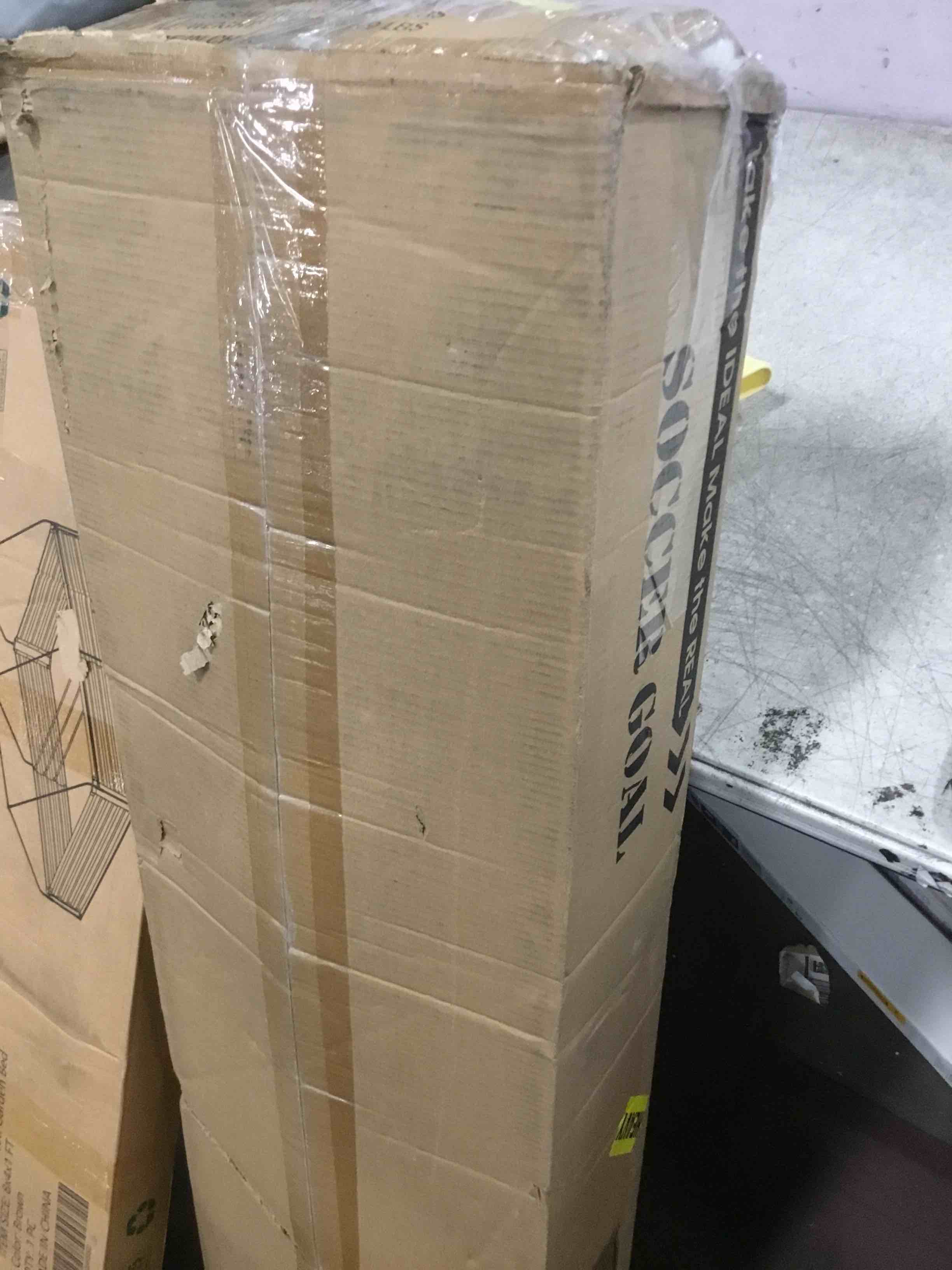 https://s3.amazonaws.com/lotting-images-prod/bidfta/BRN0261101_1728997561566.jpeg