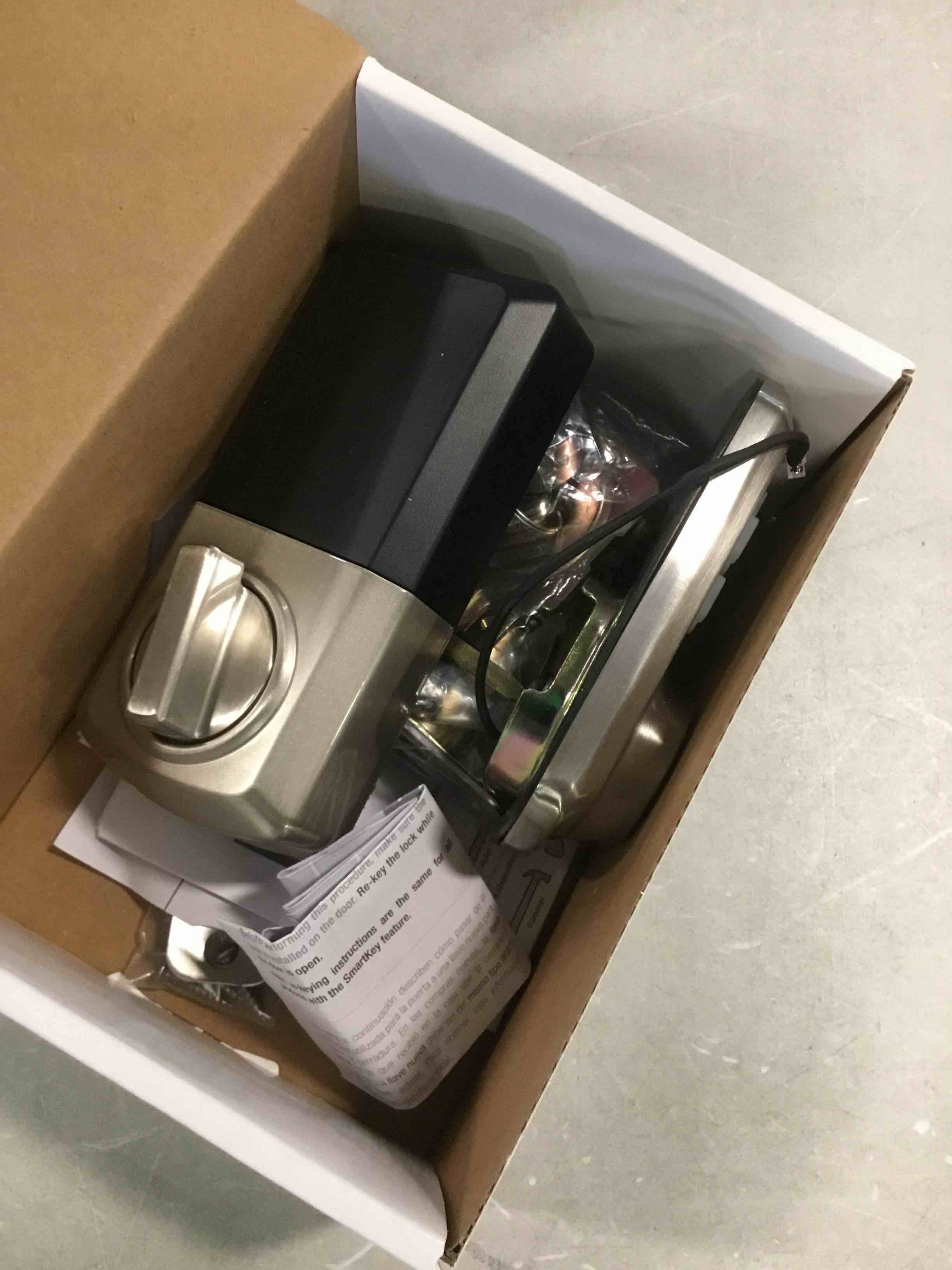 https://s3.amazonaws.com/lotting-images-prod/bidfta/BRN0261438_1728675666411.jpeg