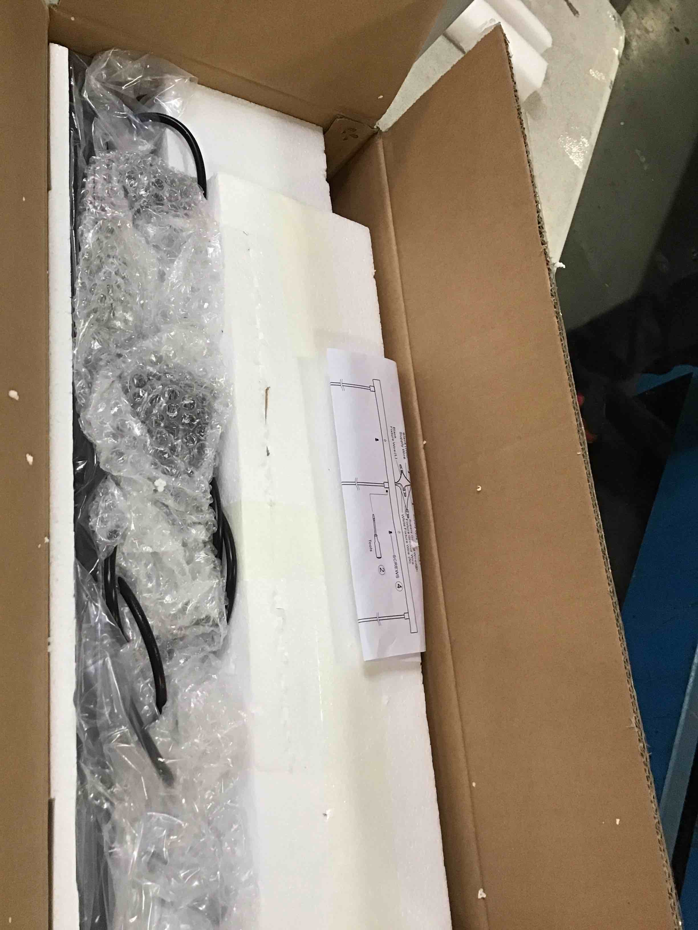 https://s3.amazonaws.com/lotting-images-prod/bidfta/BRN0263419_1731170030308.jpeg