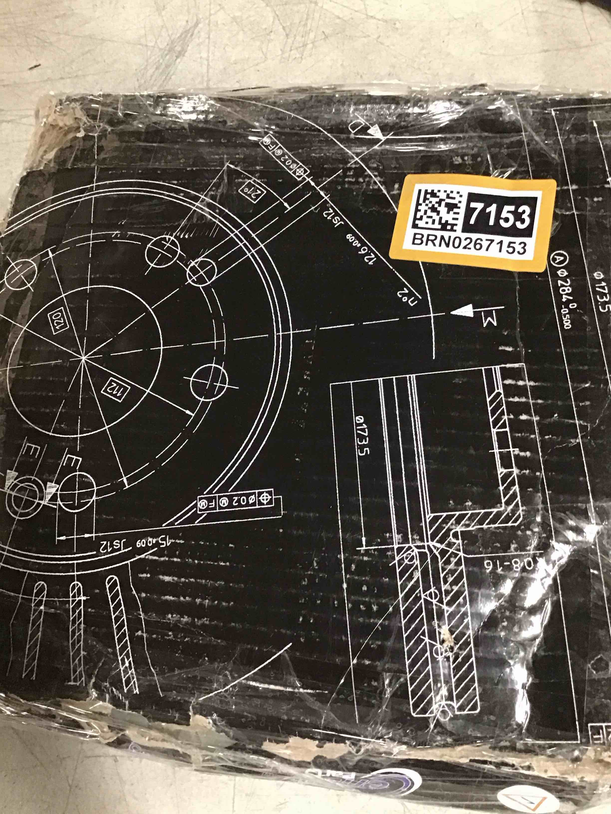 https://s3.amazonaws.com/lotting-images-prod/bidfta/BRN0267153_1727781490342.jpeg