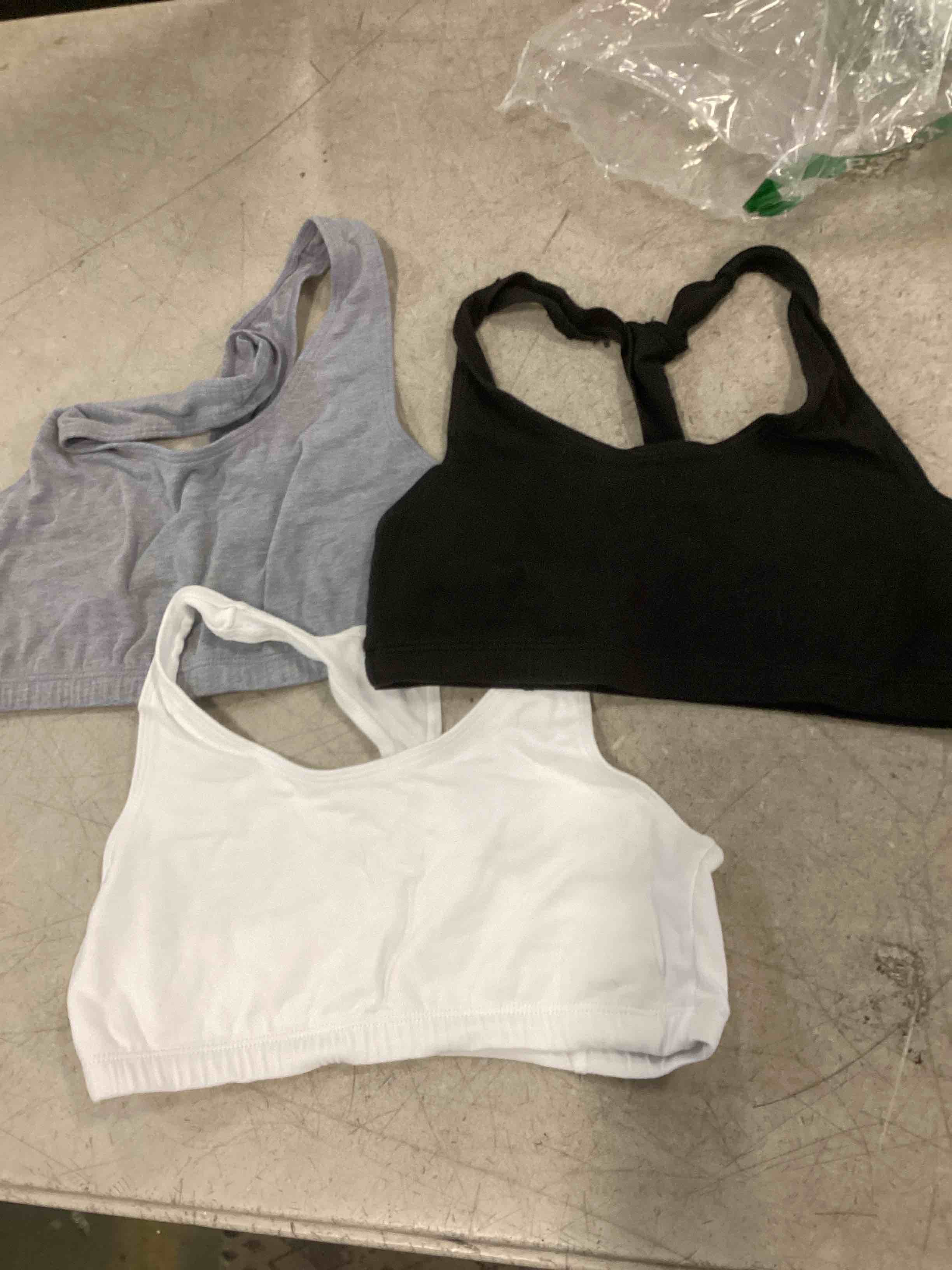 https://s3.amazonaws.com/lotting-images-prod/bidfta/BRN0272523_1729524833784.jpeg