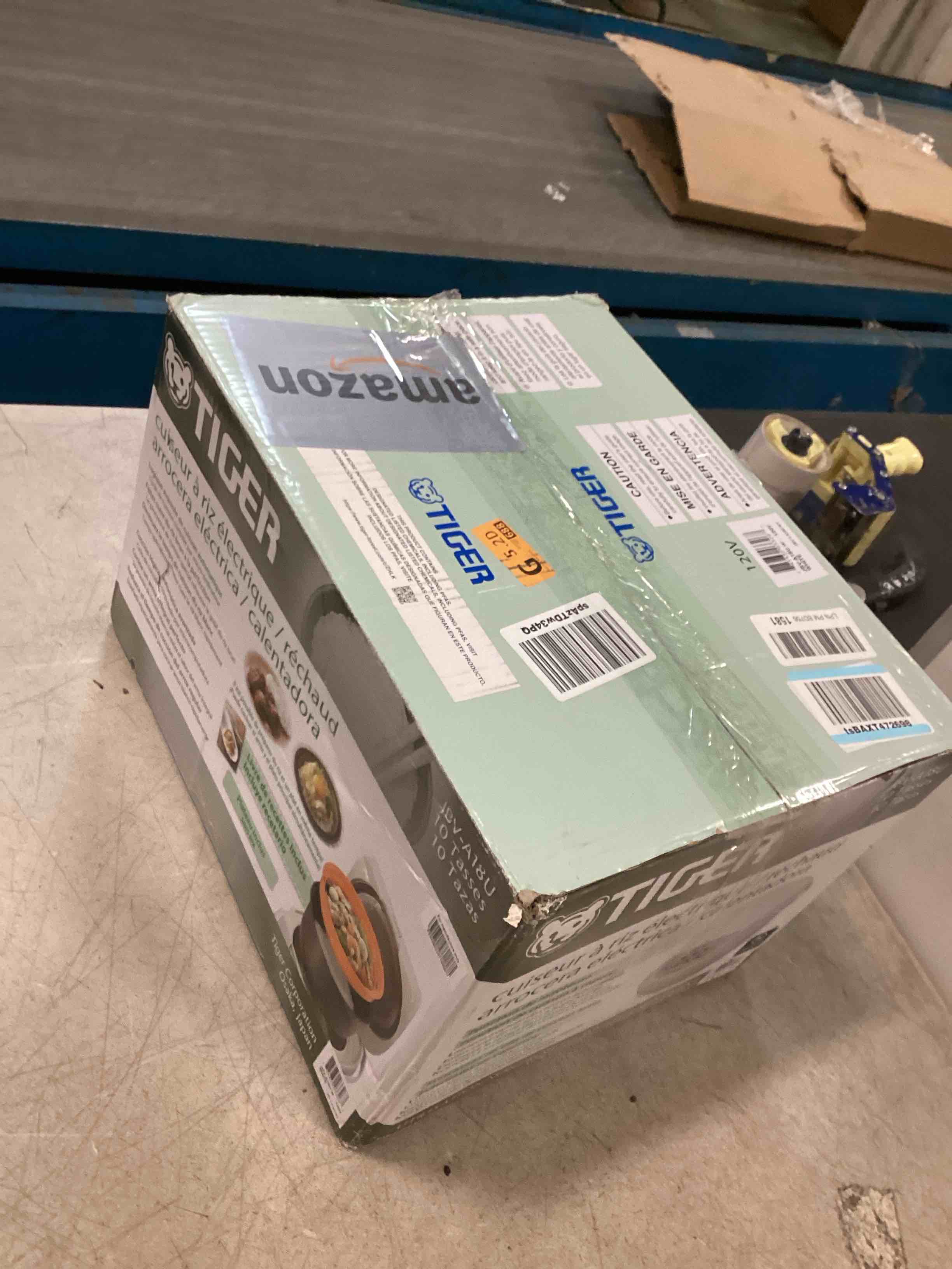 https://s3.amazonaws.com/lotting-images-prod/bidfta/BRN0272694_1729509942464.jpeg