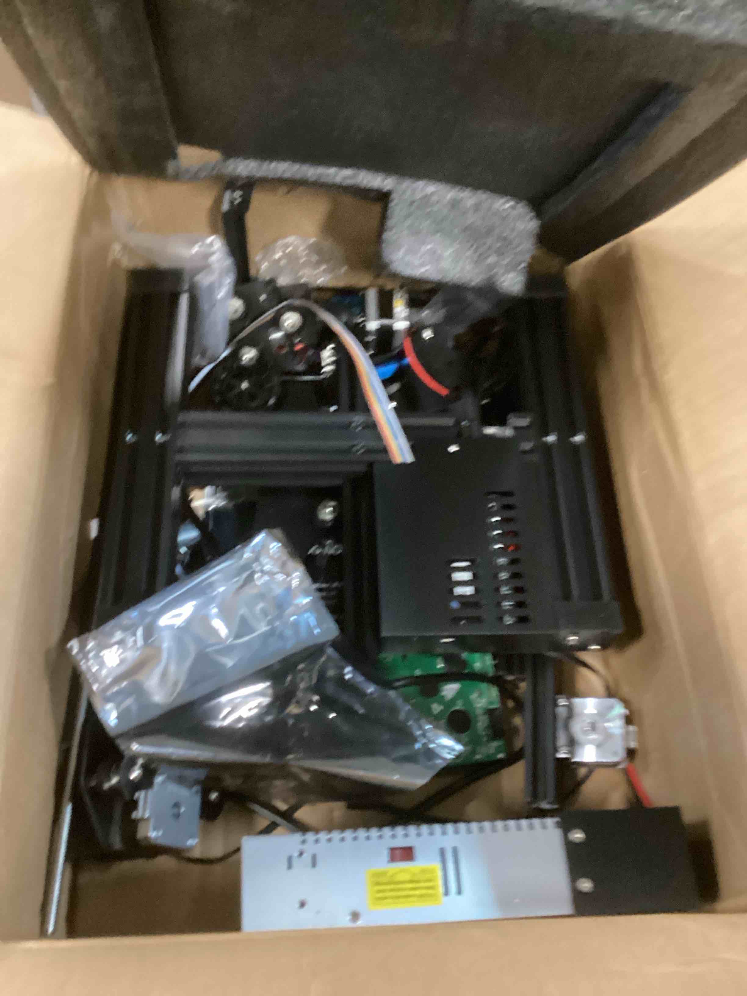https://s3.amazonaws.com/lotting-images-prod/bidfta/BRN0272774_1729275071451.jpeg