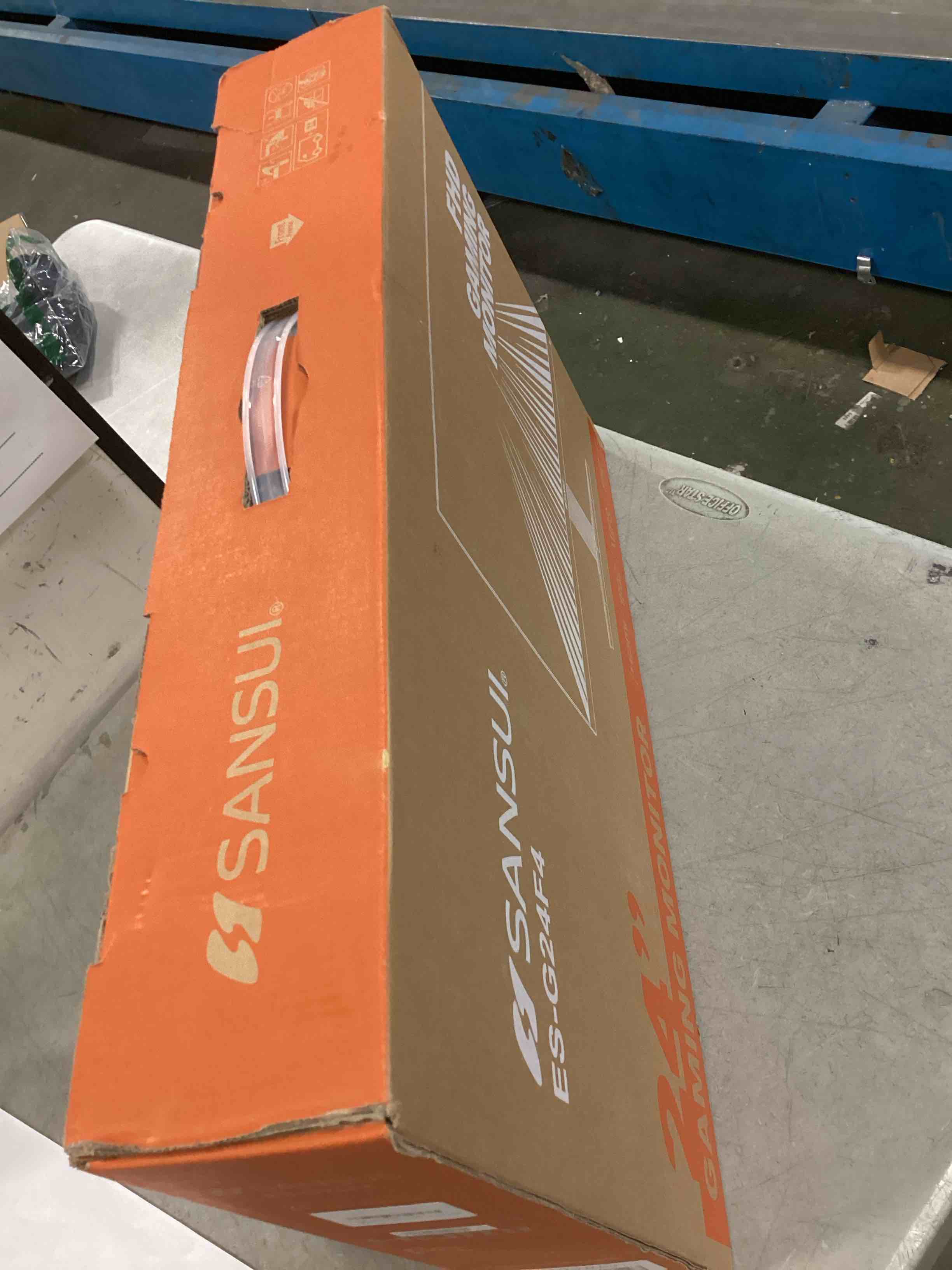 https://s3.amazonaws.com/lotting-images-prod/bidfta/BRN0273829_1728964065576.jpeg