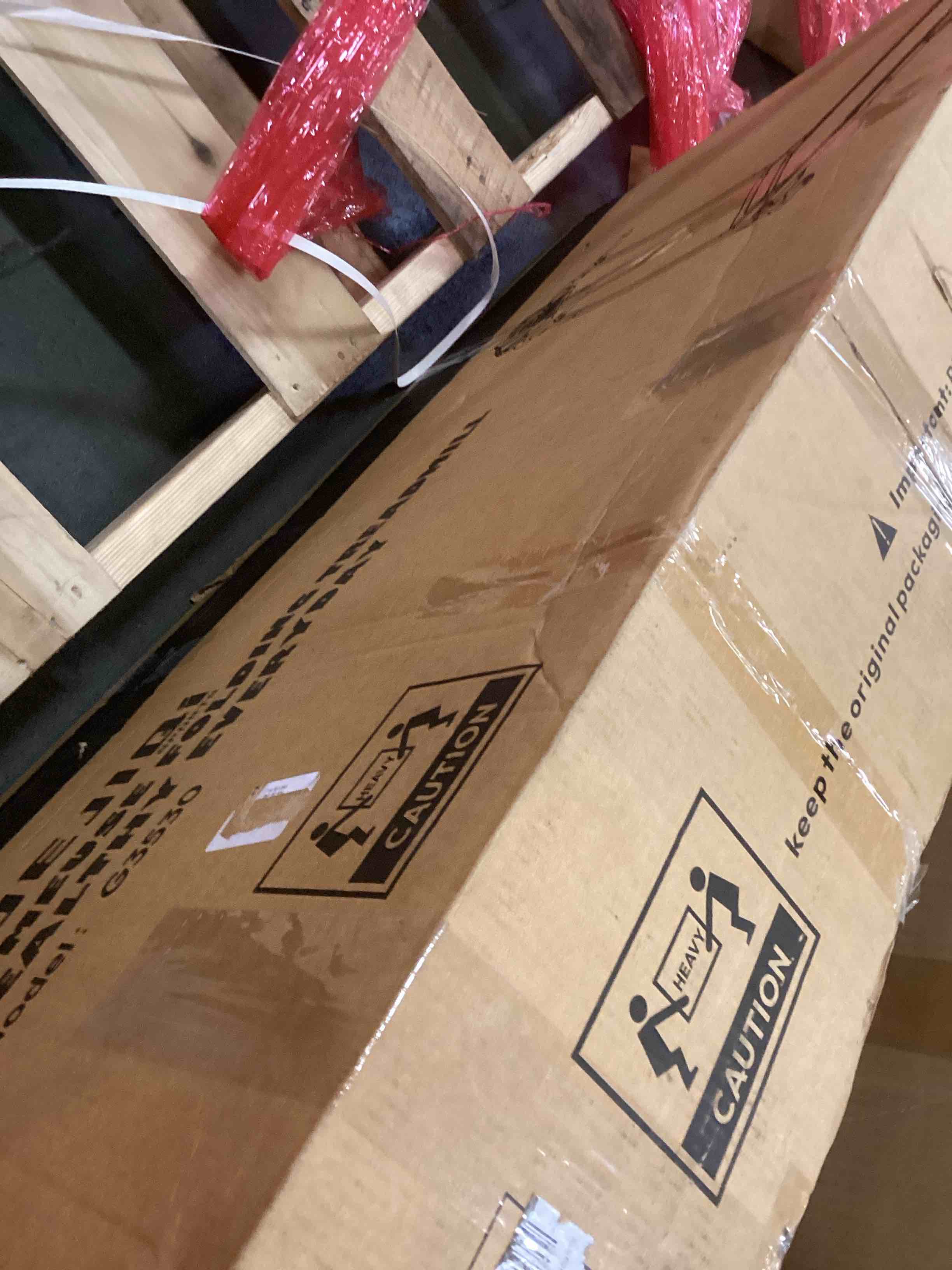 https://s3.amazonaws.com/lotting-images-prod/bidfta/BRN0275136_1728998420114.jpeg