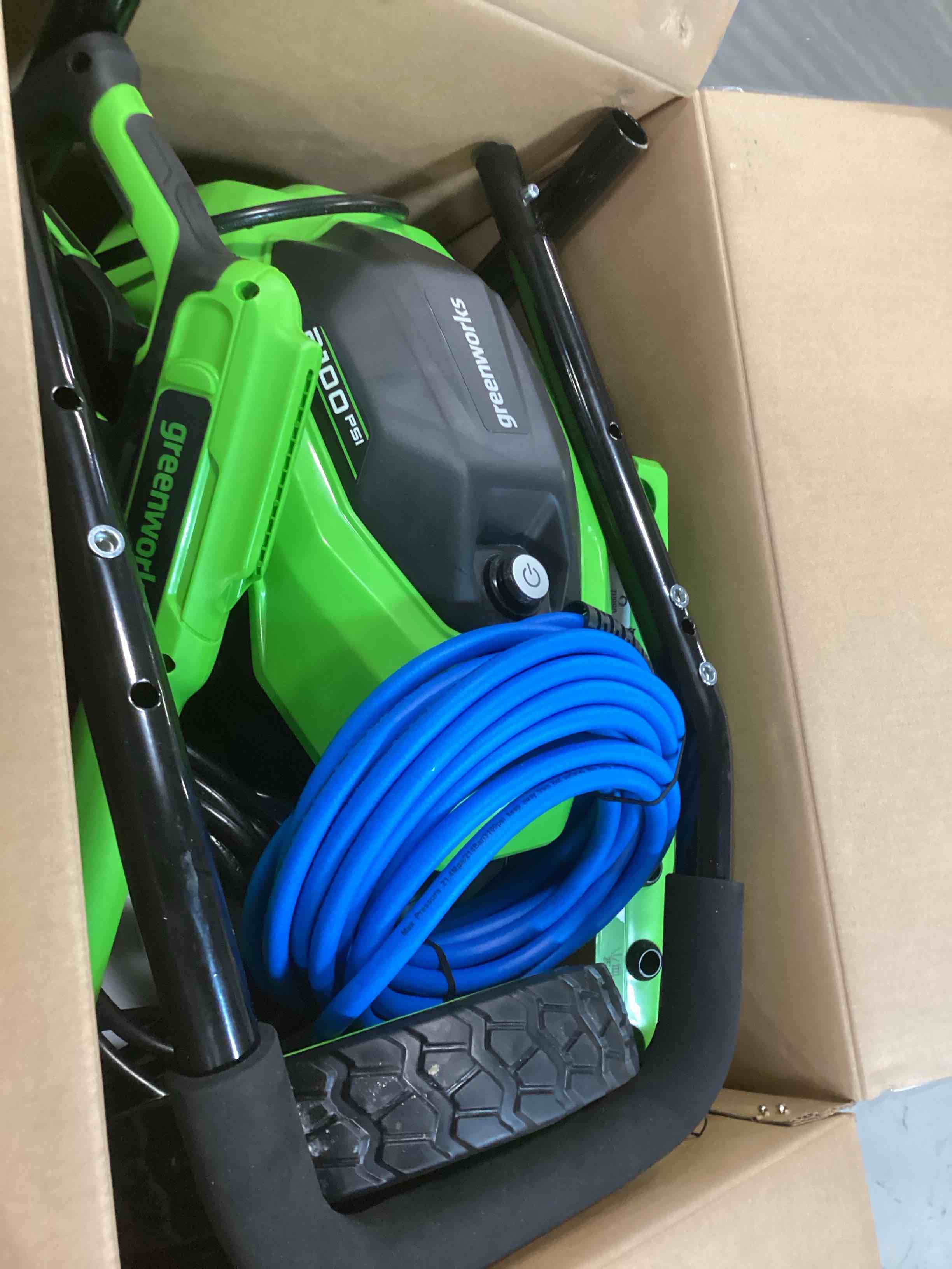 Greenworks 2100 PSI 1.2GPM Cold Water Electric Pressure Washer with 4