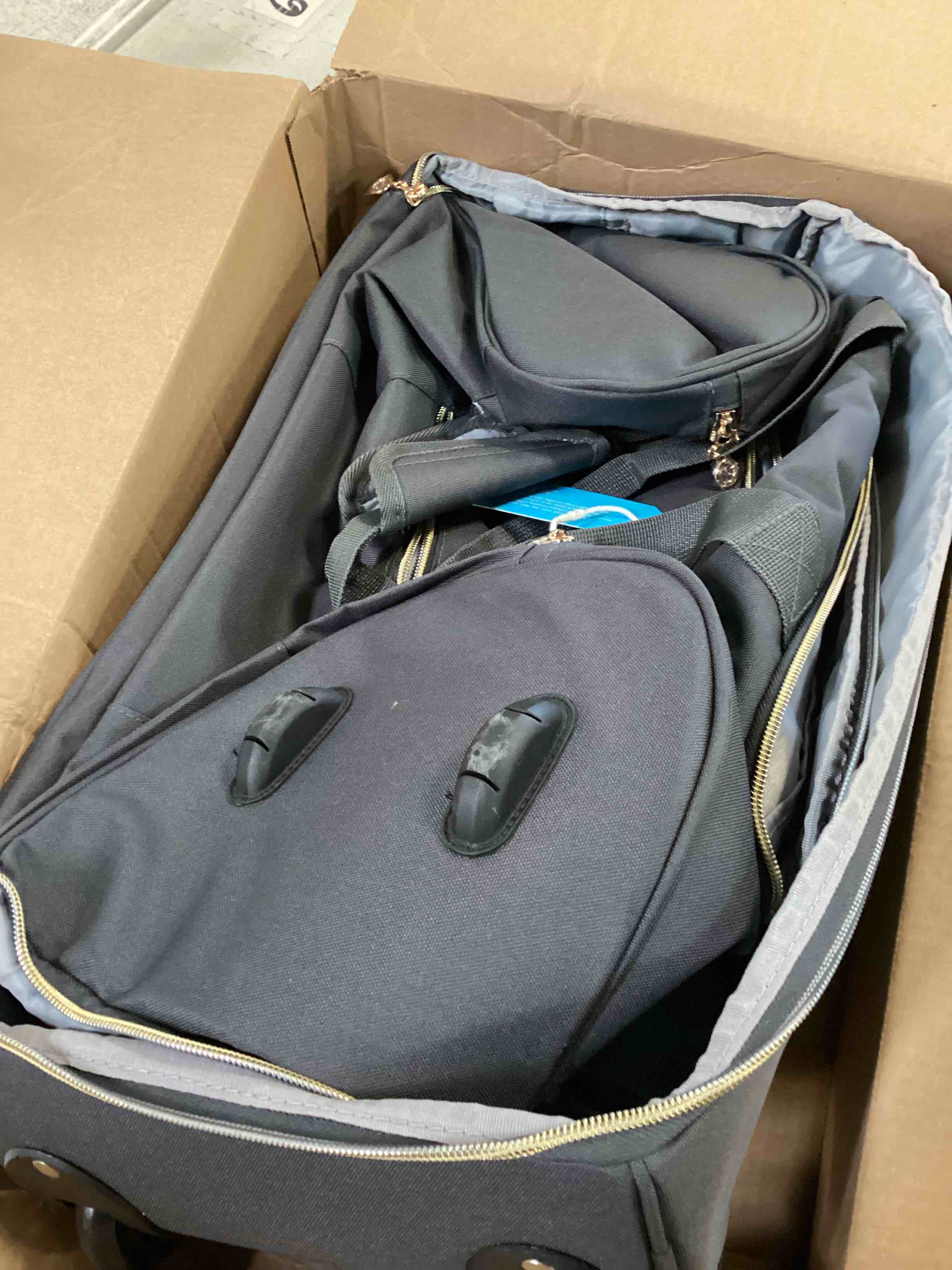 BAGSMART Rolling Duffle Bag with Wheels, 45L Carryon Luggage Large