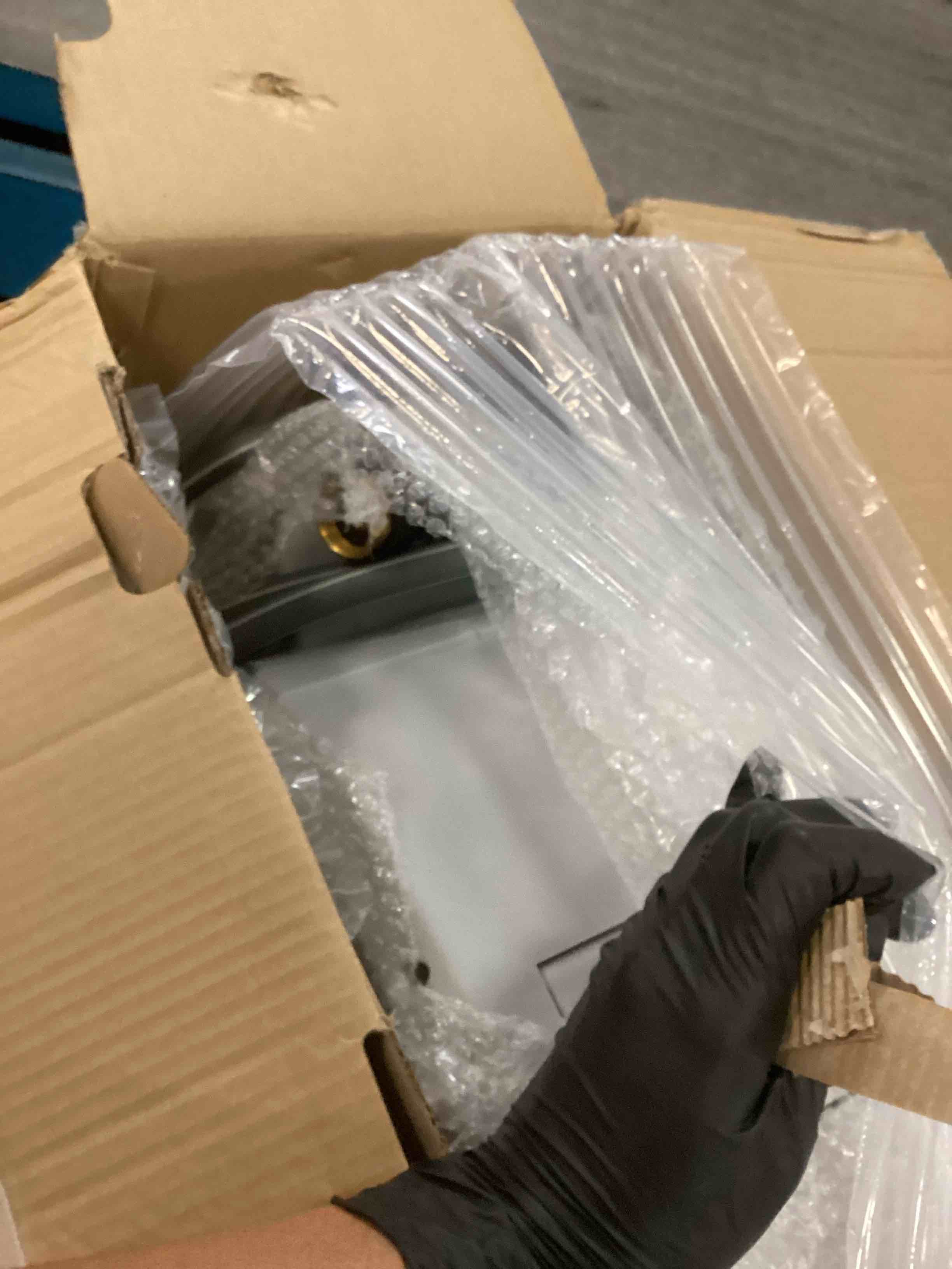 https://s3.amazonaws.com/lotting-images-prod/bidfta/BRN0286176_1728325568255.jpeg