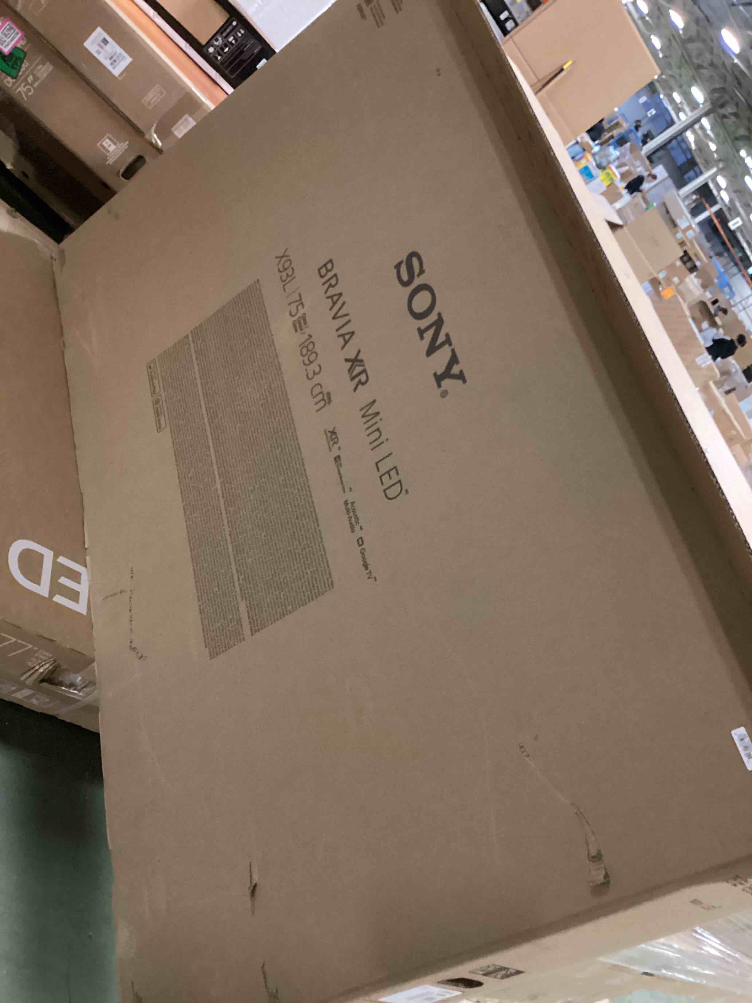 https://s3.amazonaws.com/lotting-images-prod/bidfta/BRN0289714_1732365430589.jpeg