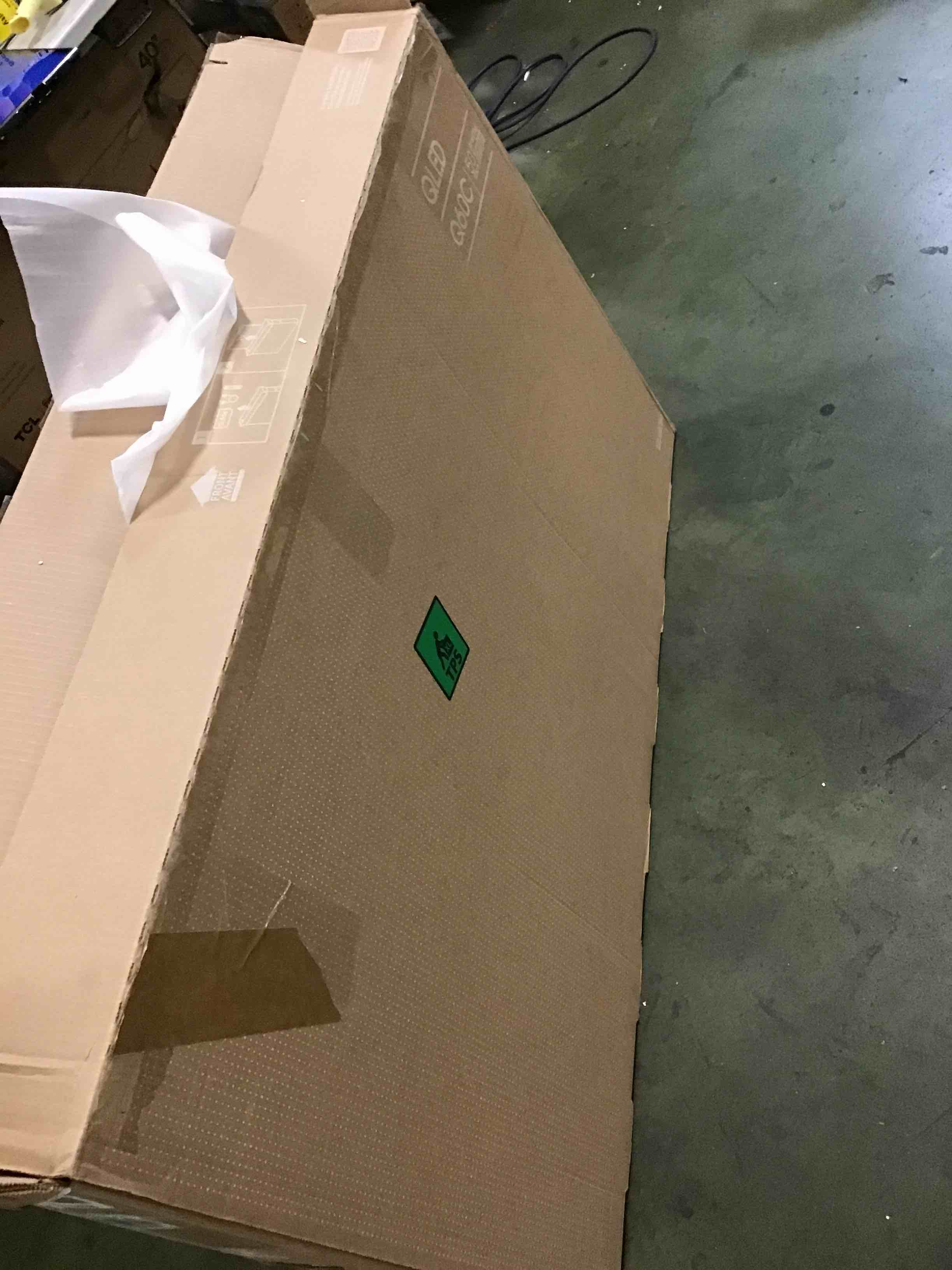 https://s3.amazonaws.com/lotting-images-prod/bidfta/BRN0289864_1728996119540.jpeg