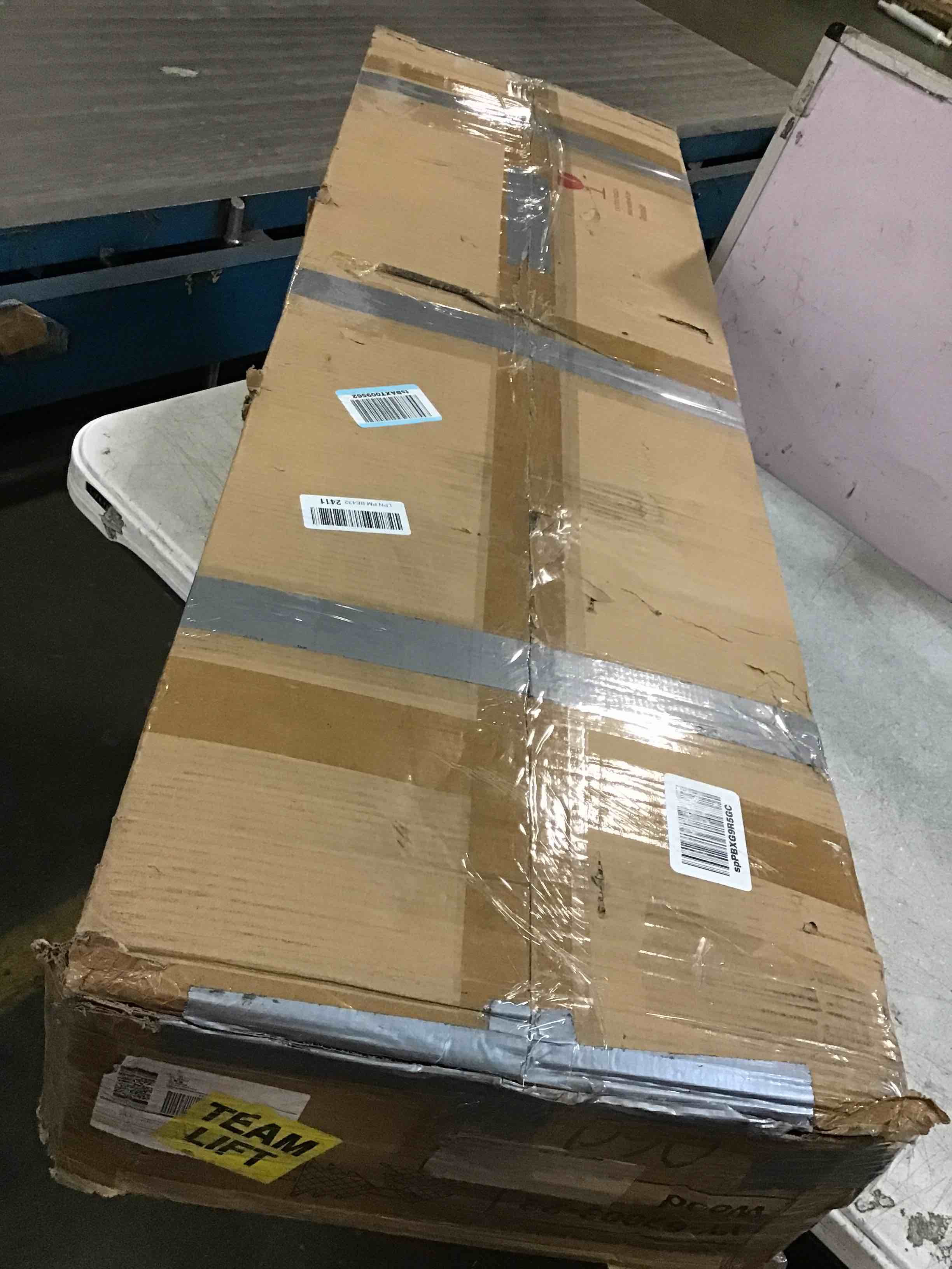 https://s3.amazonaws.com/lotting-images-prod/bidfta/BRN0292361_1727215557967.jpeg