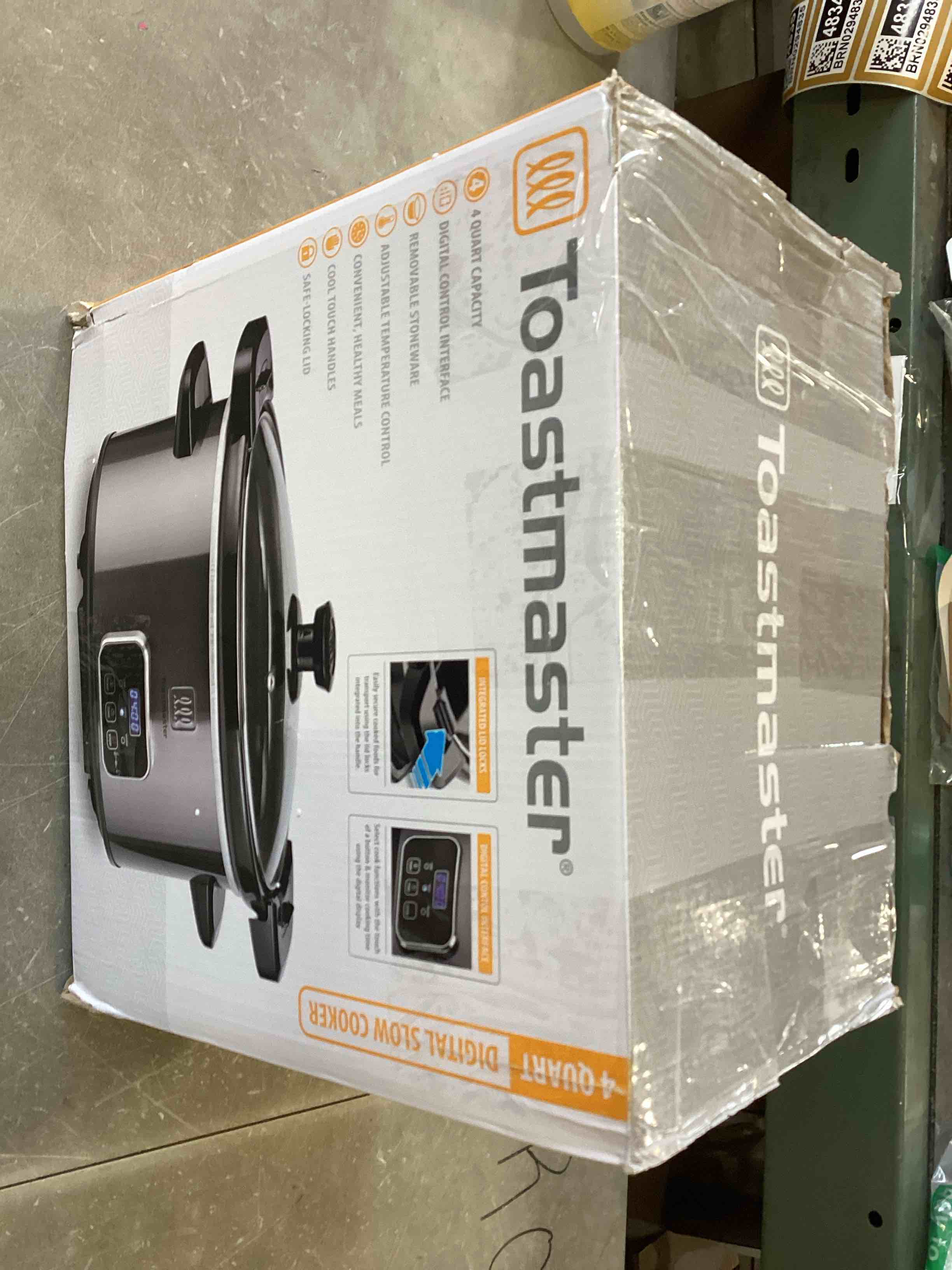 Toastmaster 4Quart Digital Slow Cooker with Locking Lid (Graphite)