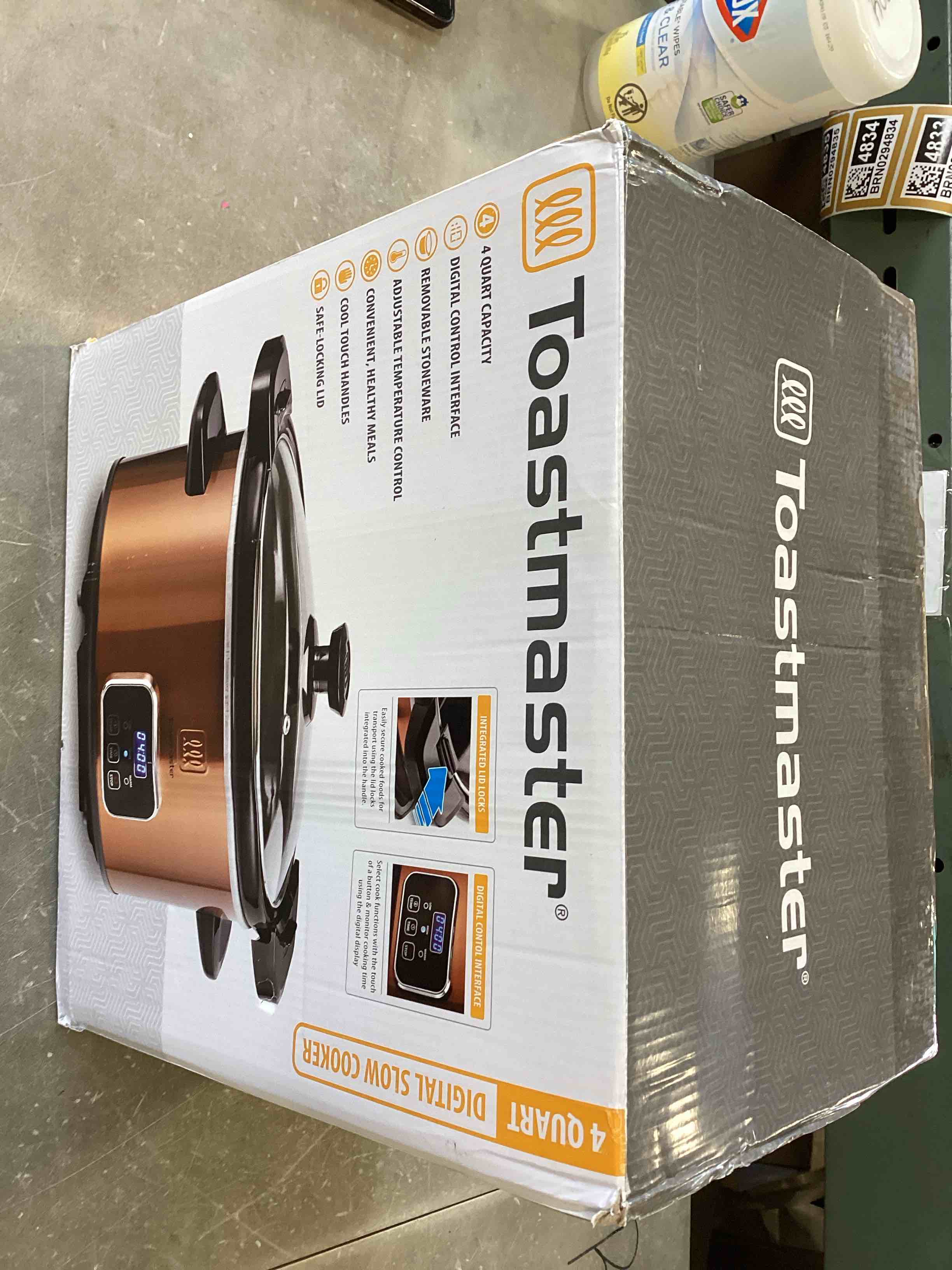 Toastmaster 4Quart Digital Slow Cooker with Locking Lid (Copper)