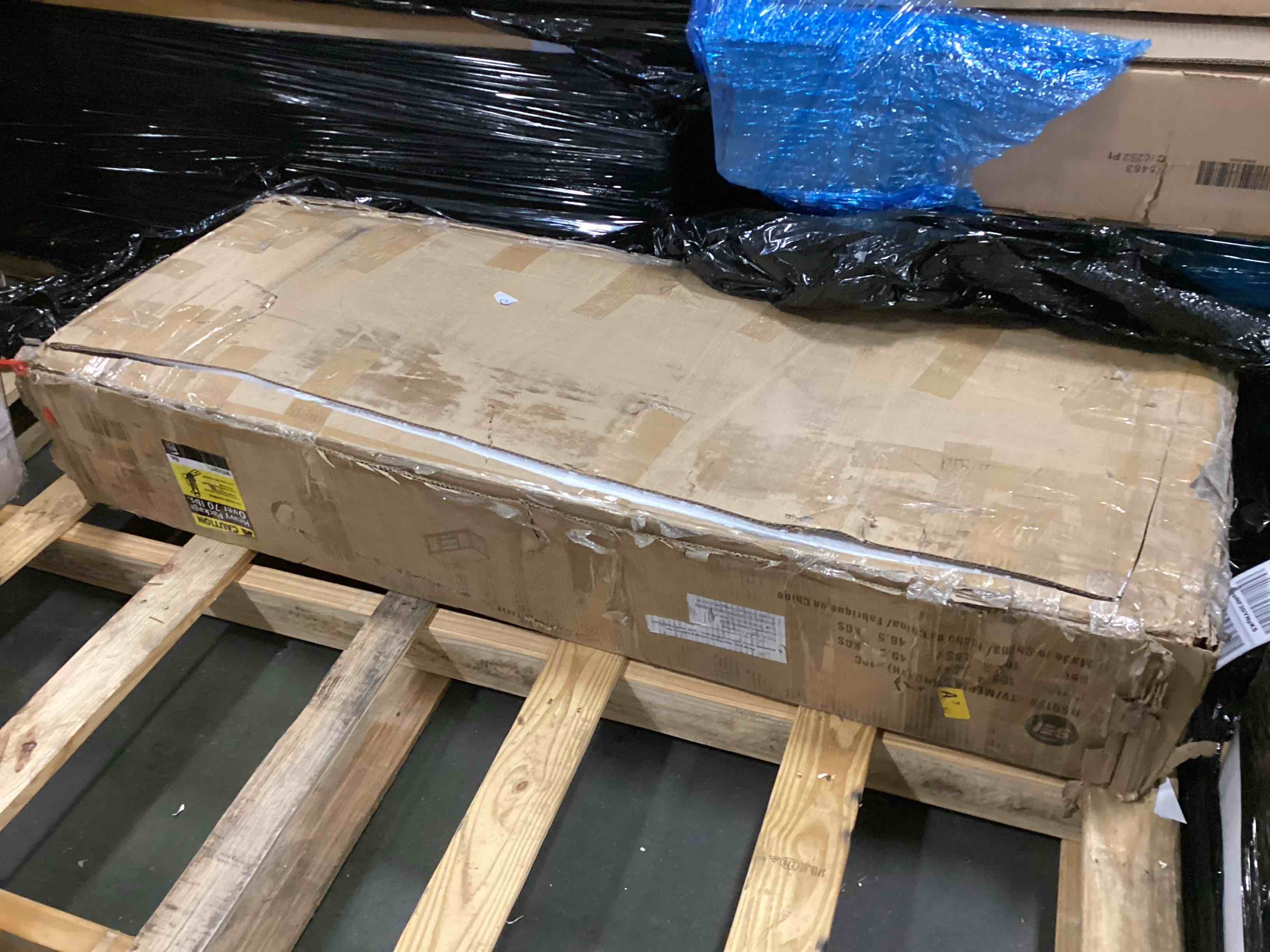 https://s3.amazonaws.com/lotting-images-prod/bidfta/BRN0297305_1730468060774.jpeg
