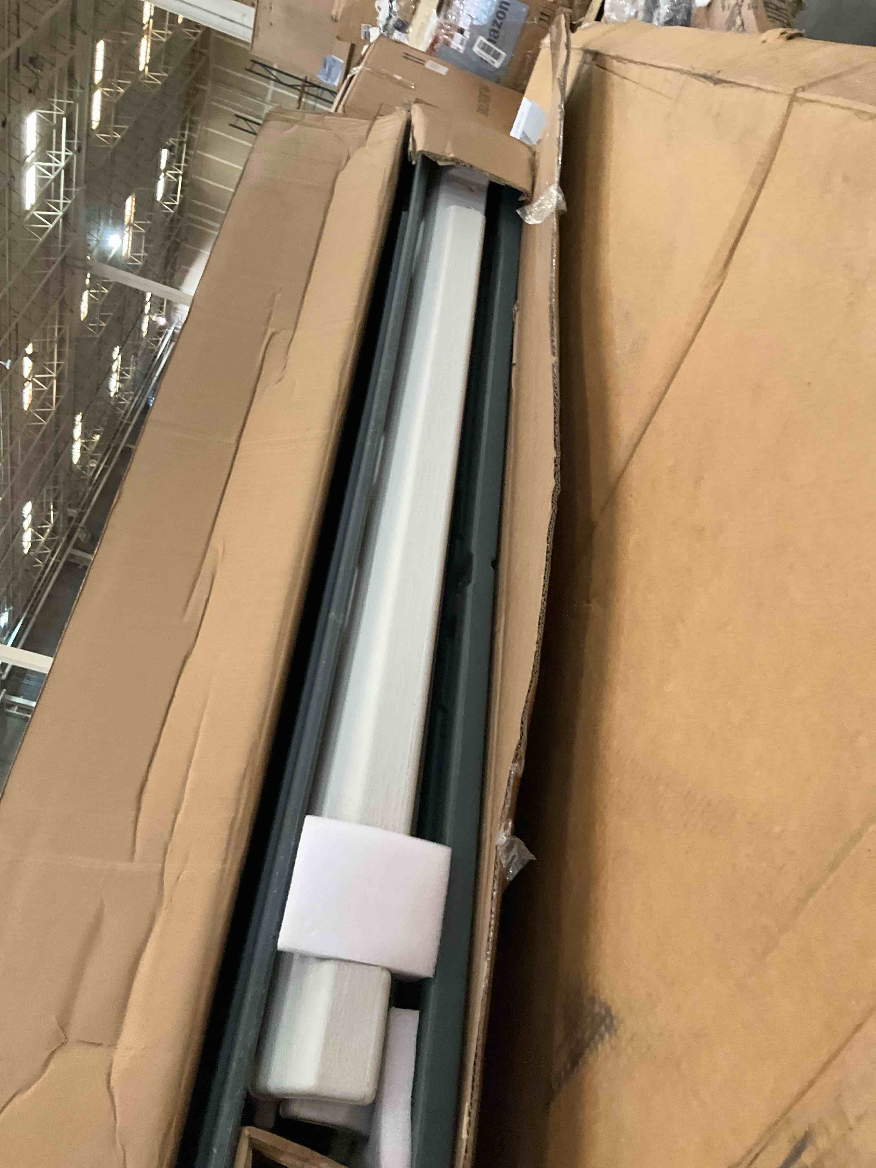 https://s3.amazonaws.com/lotting-images-prod/bidfta/BRN0305917_1728409541111.jpeg