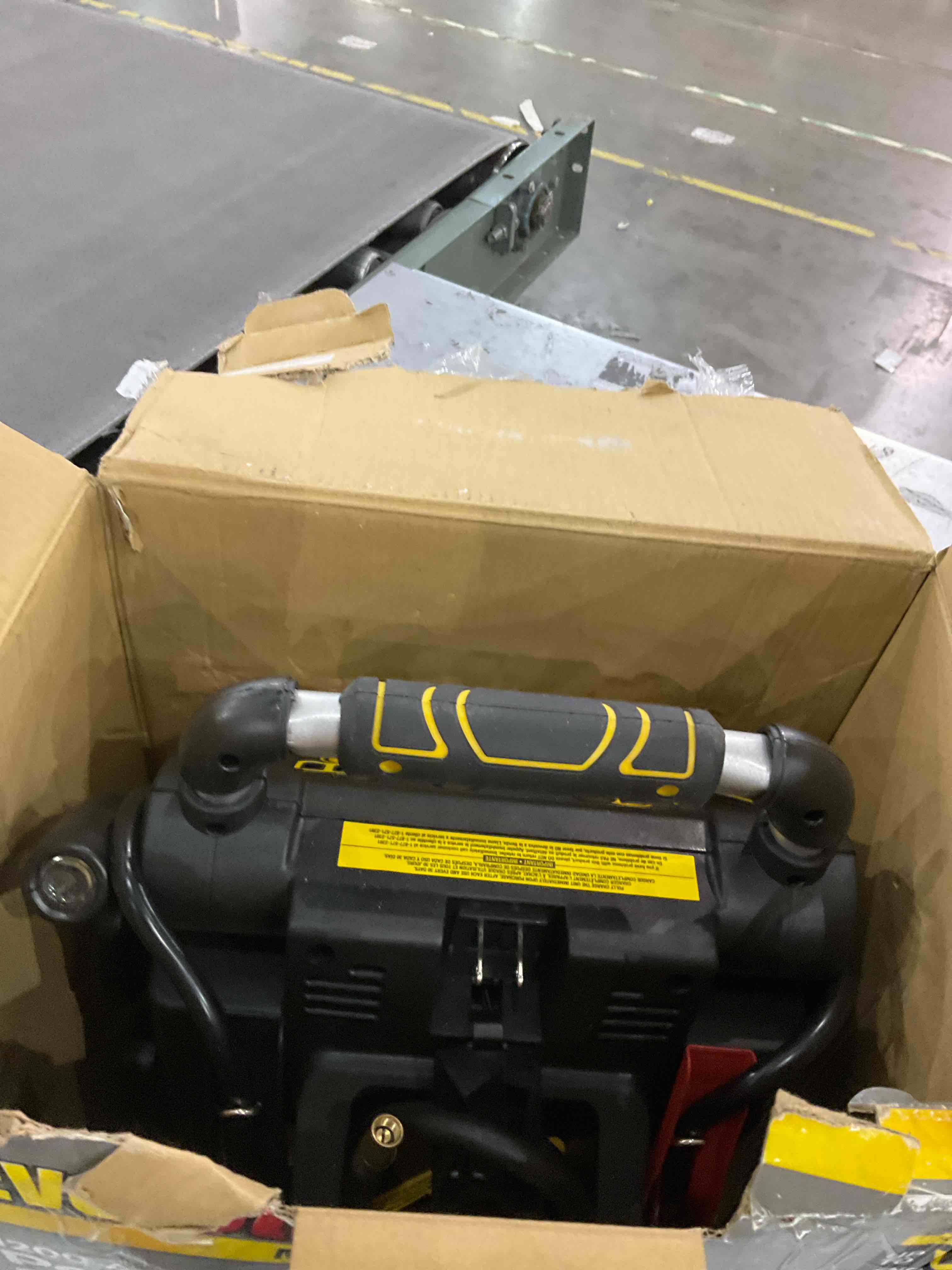 https://s3.amazonaws.com/lotting-images-prod/bidfta/BRN0306313_1733488993836.jpeg