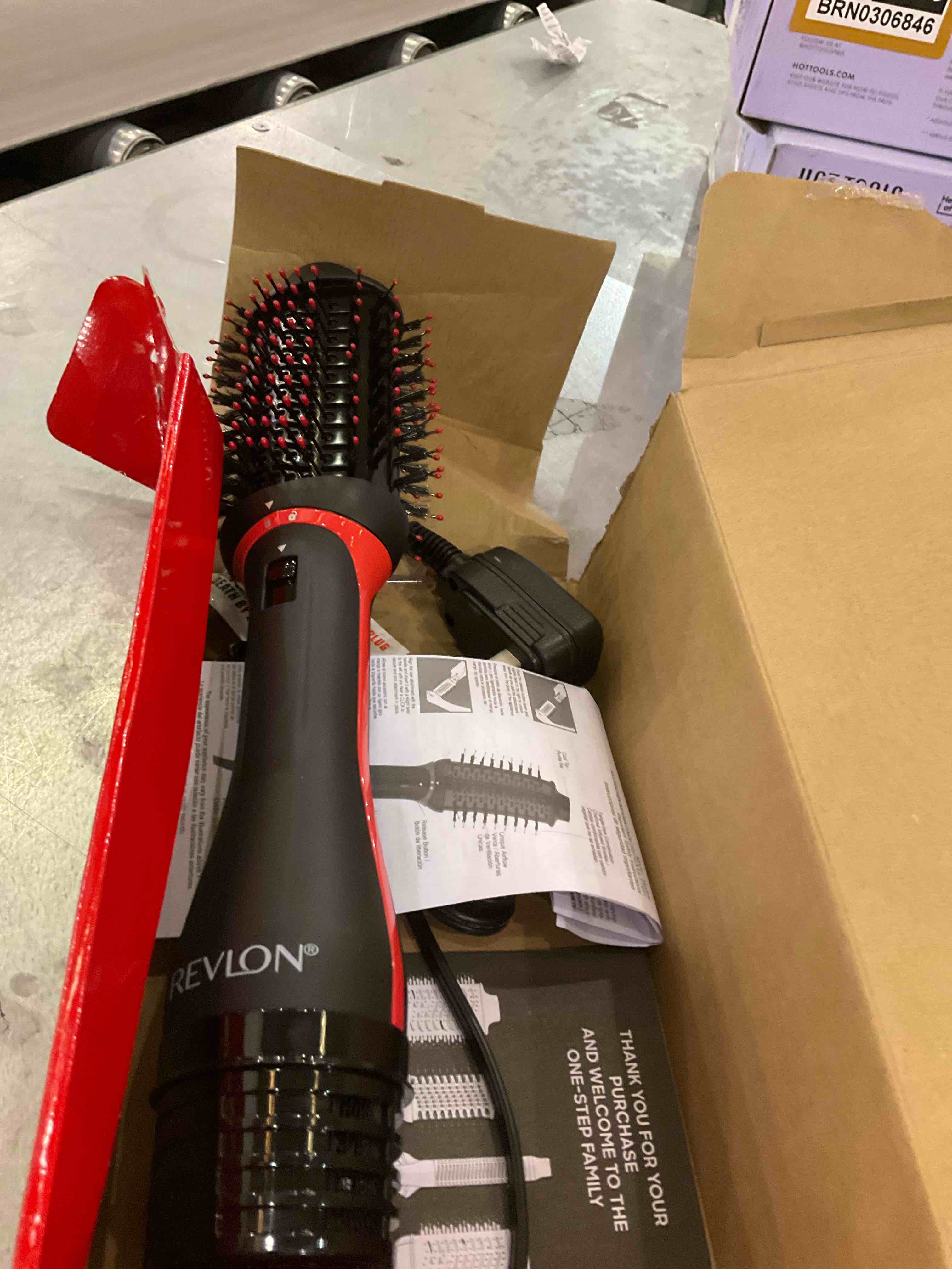 https://s3.amazonaws.com/lotting-images-prod/bidfta/BRN0306823_1733330493333.jpeg