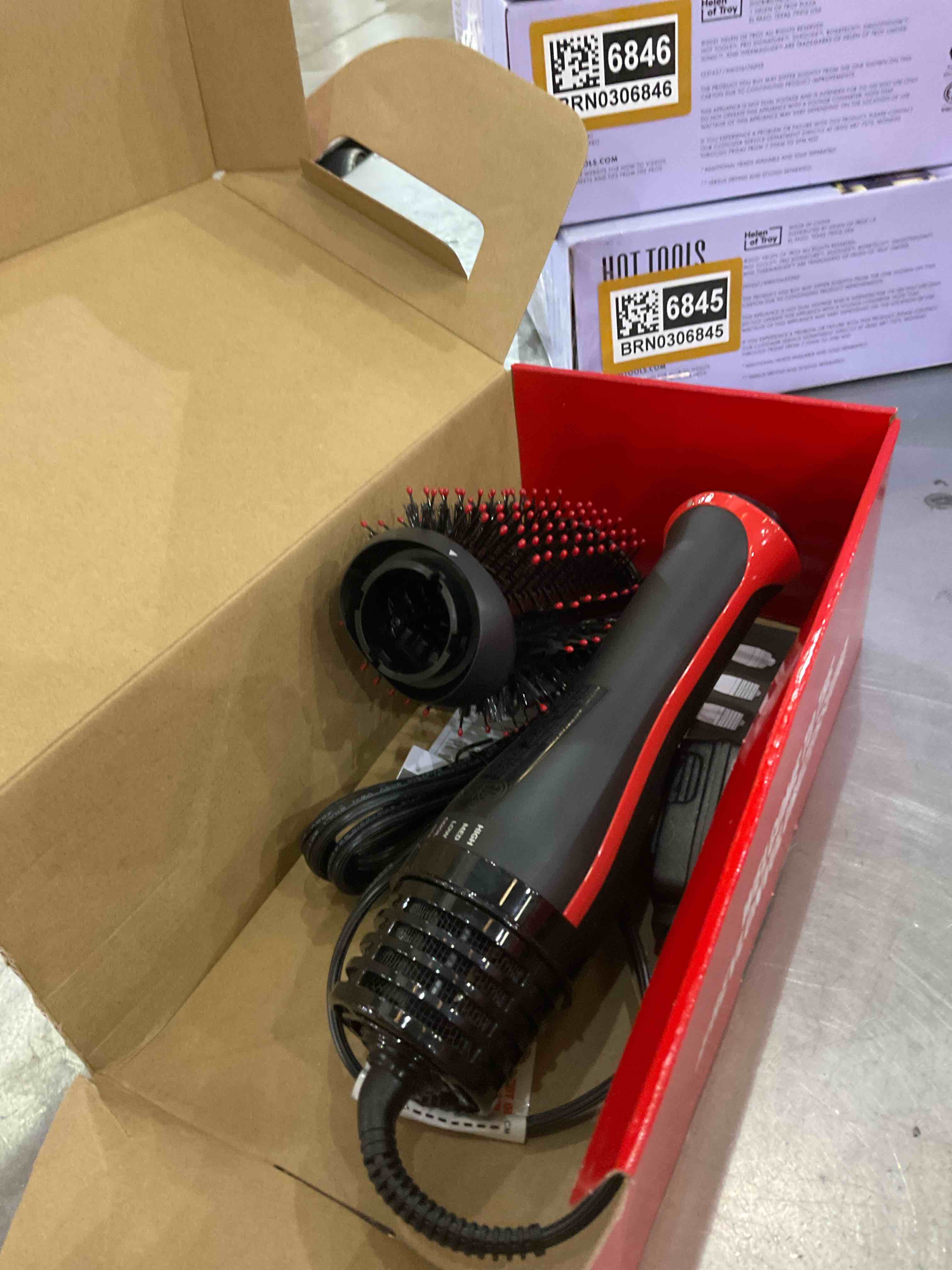 https://s3.amazonaws.com/lotting-images-prod/bidfta/BRN0306823_1733330585415.jpeg