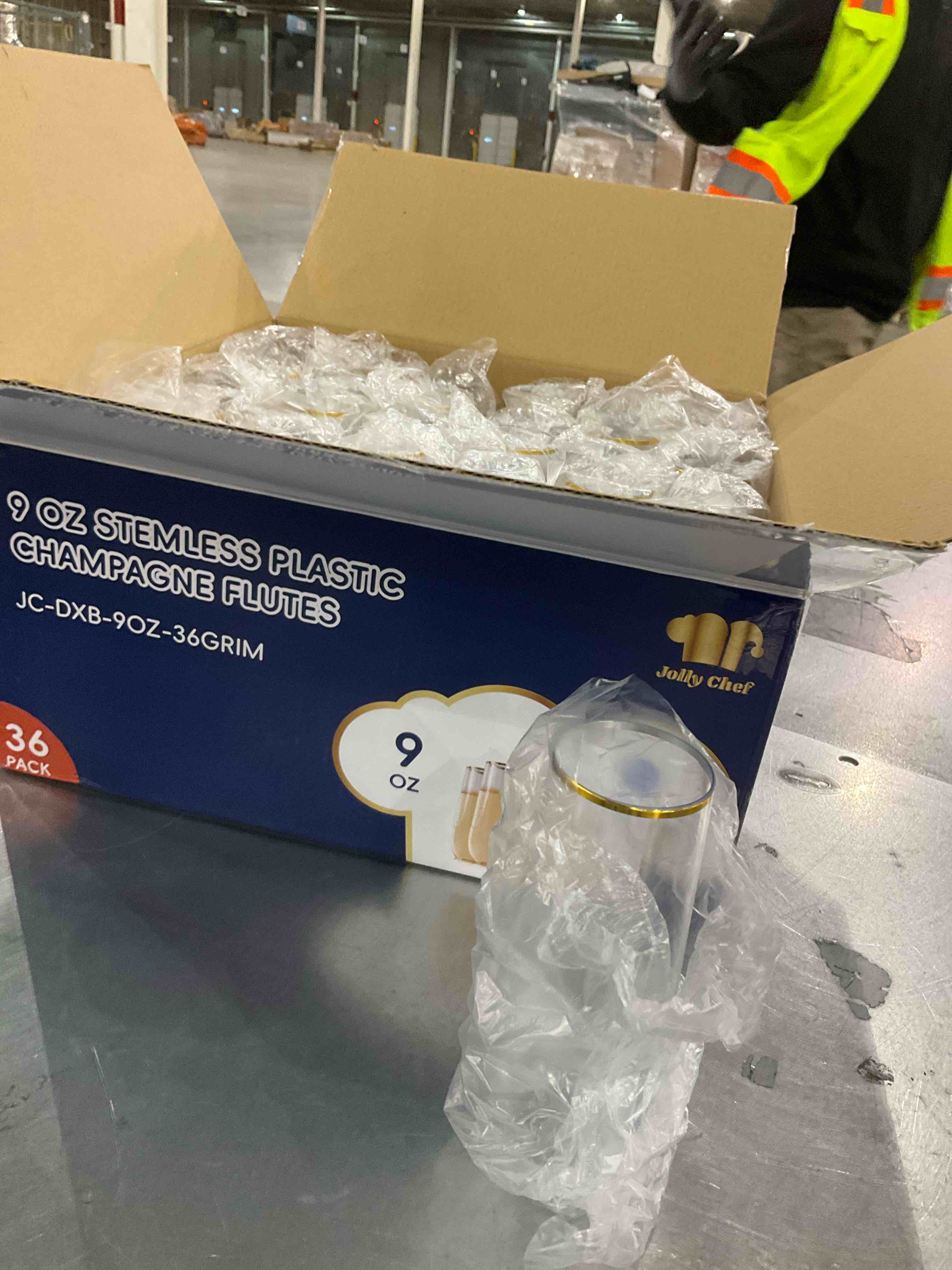 https://s3.amazonaws.com/lotting-images-prod/bidfta/BRN0306997_1733317777639.jpeg