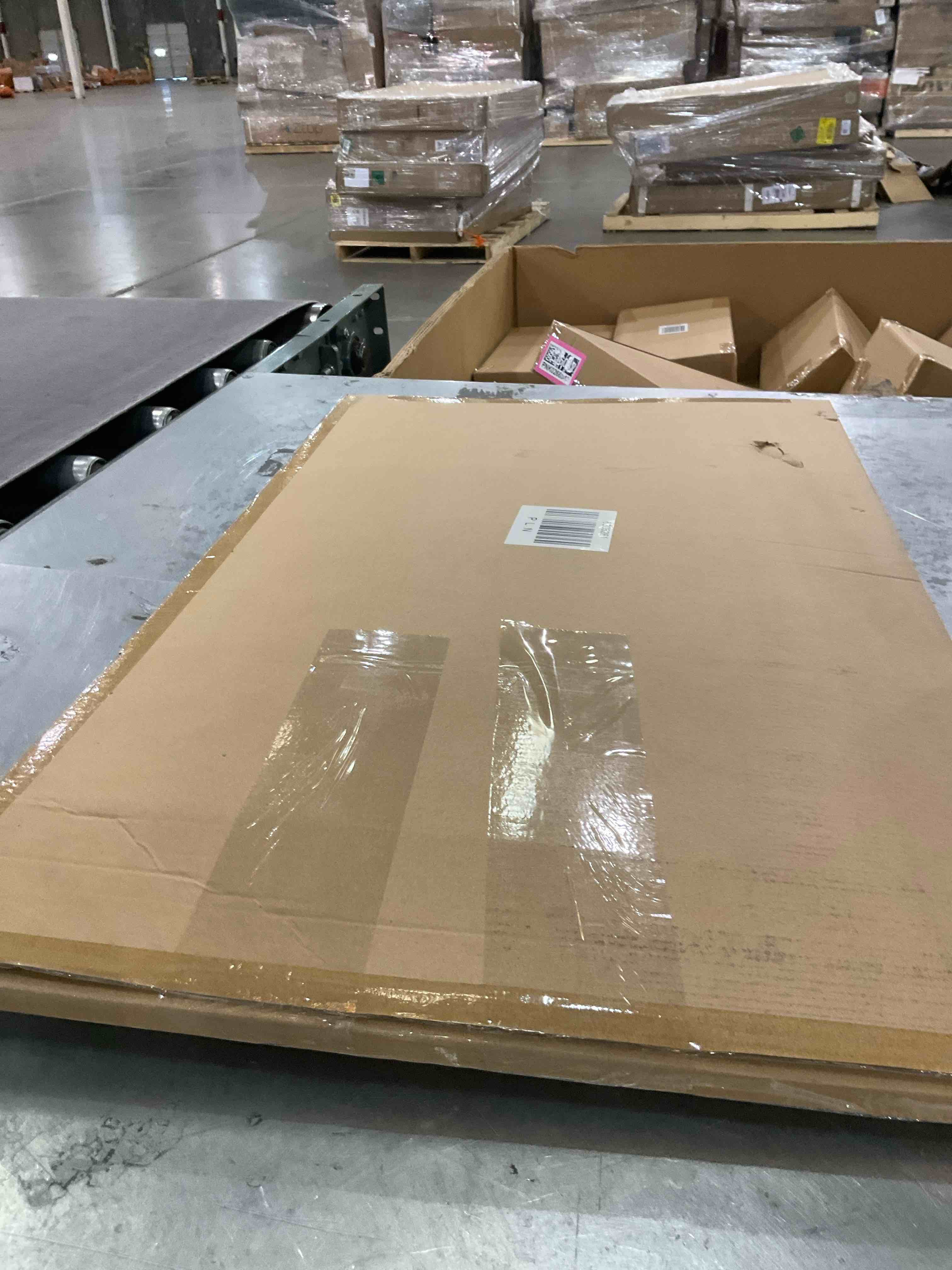 https://s3.amazonaws.com/lotting-images-prod/bidfta/BRN0307884_1732645425008.jpeg