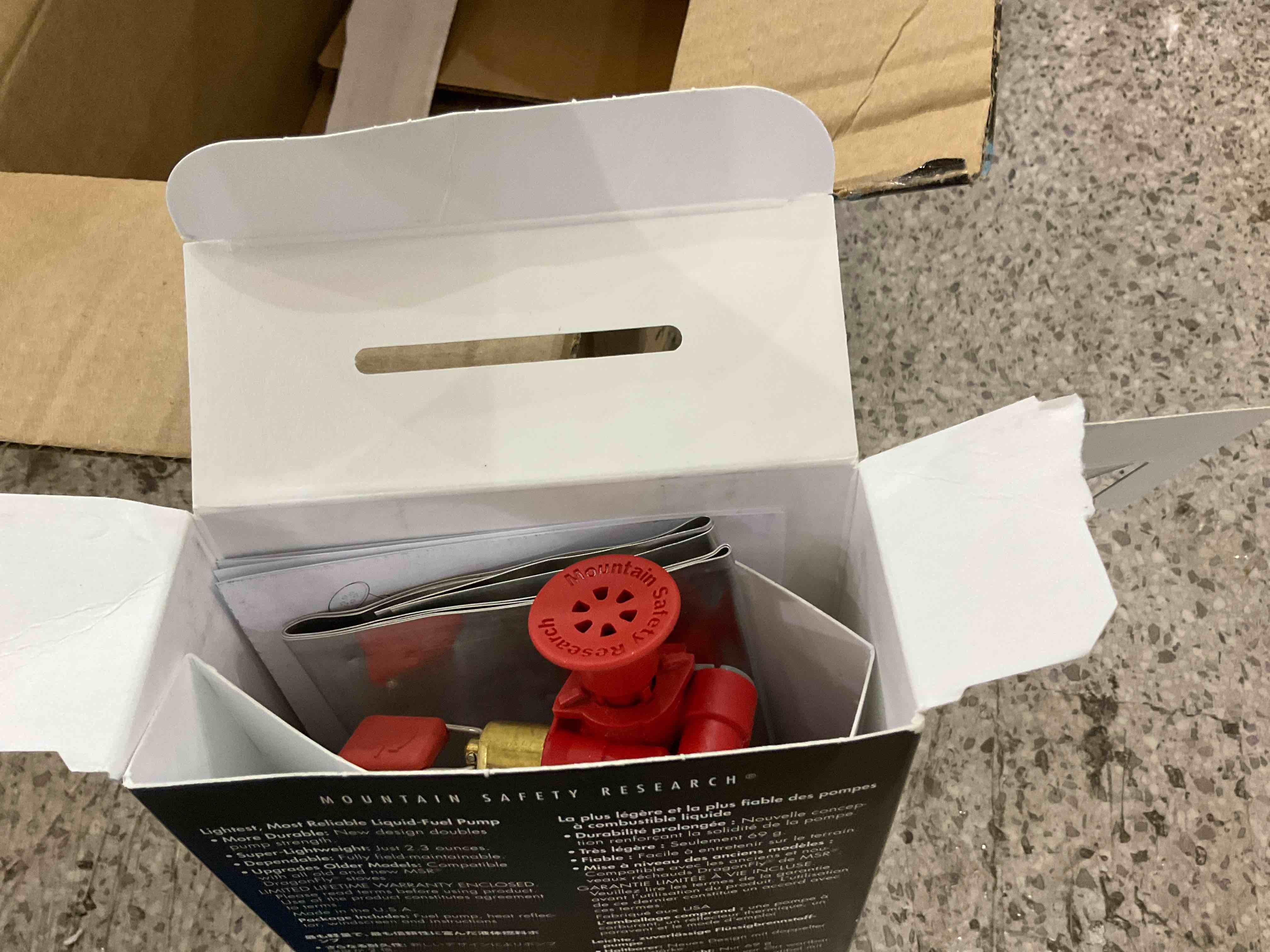 https://s3.amazonaws.com/lotting-images-prod/bidfta/BRN0308826_1728665181307.jpeg