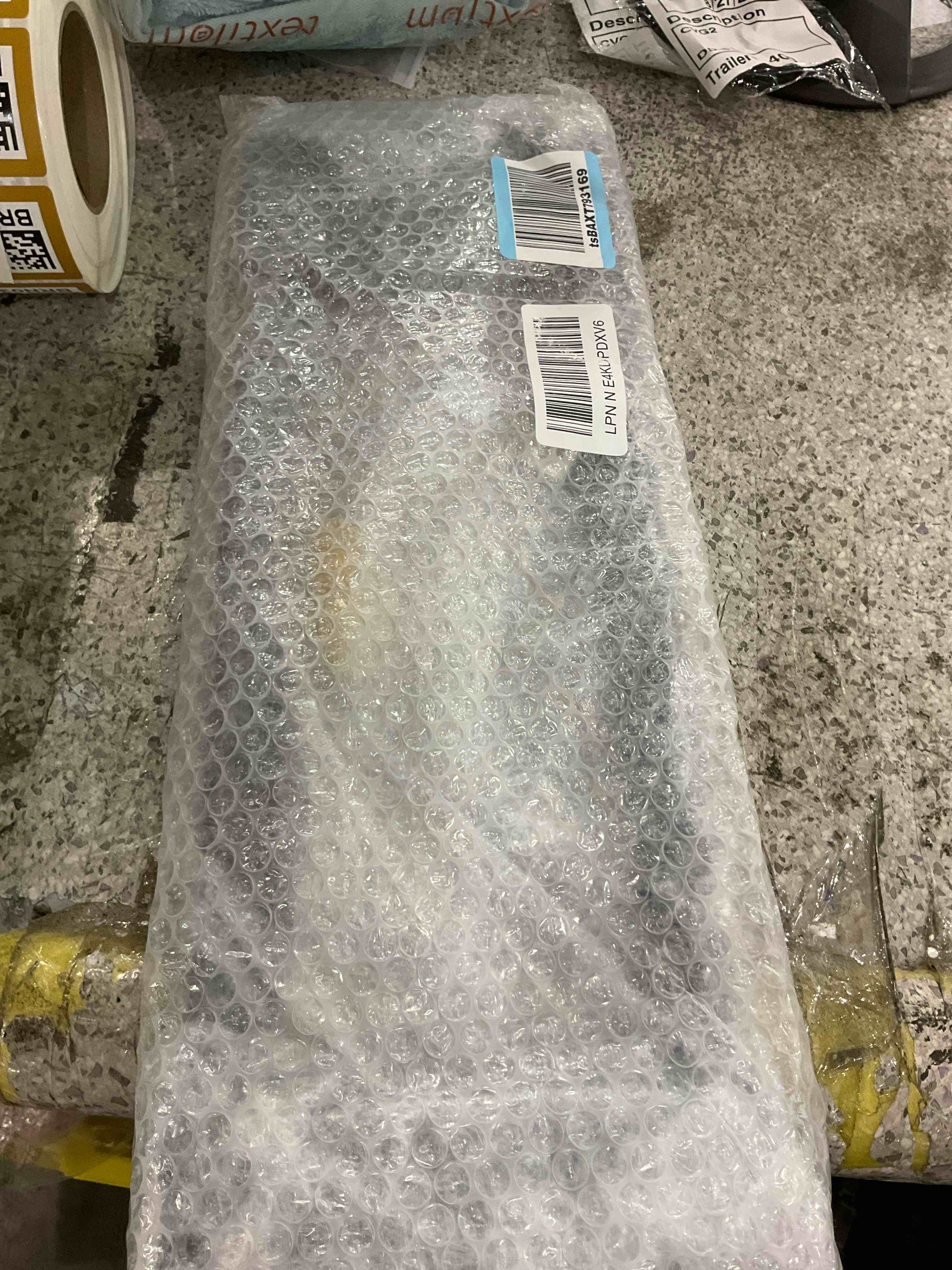 https://s3.amazonaws.com/lotting-images-prod/bidfta/BRN0309570_1727792044404.jpeg