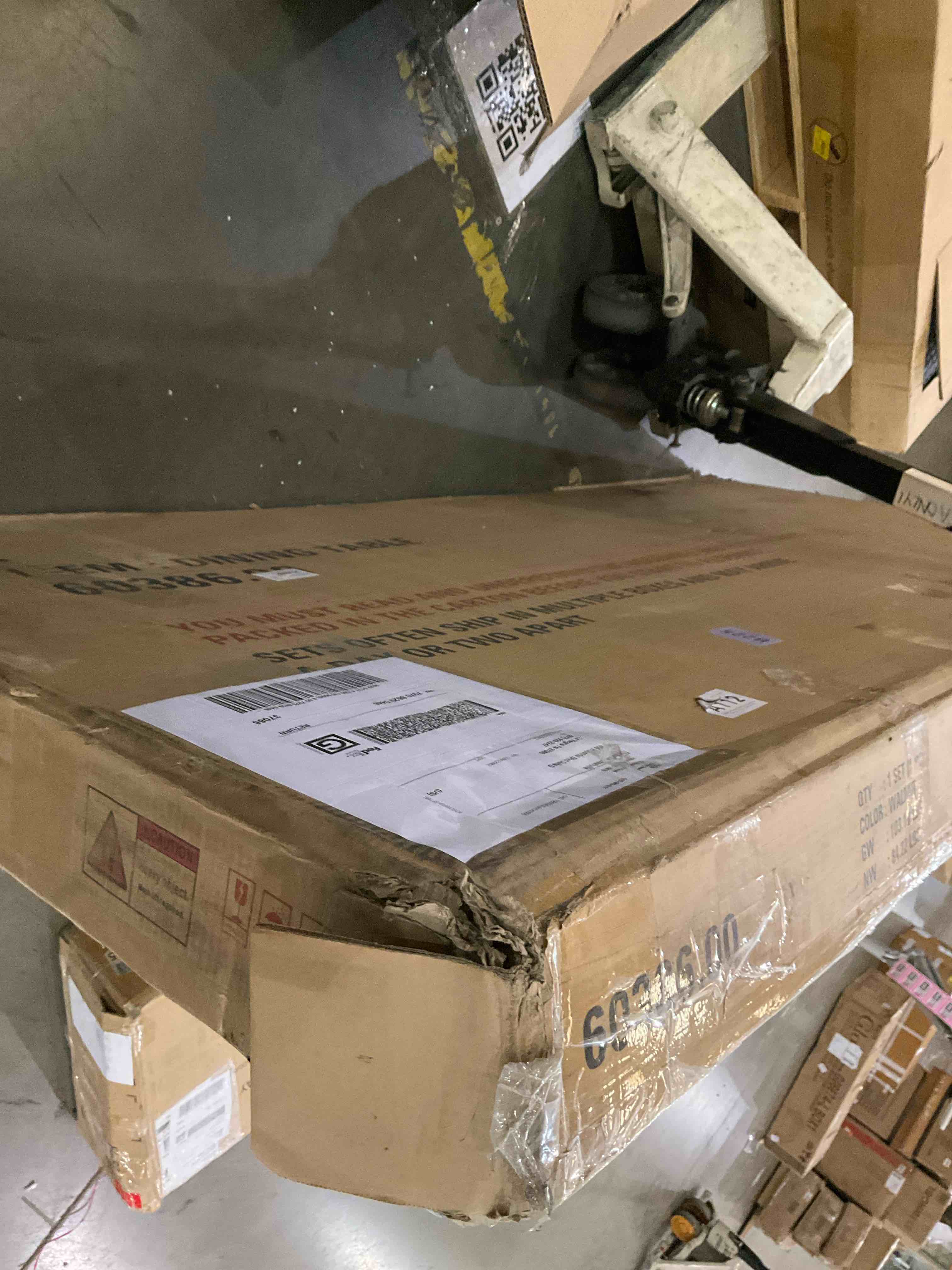 https://s3.amazonaws.com/lotting-images-prod/bidfta/BRN0310052_1737570407680.jpeg