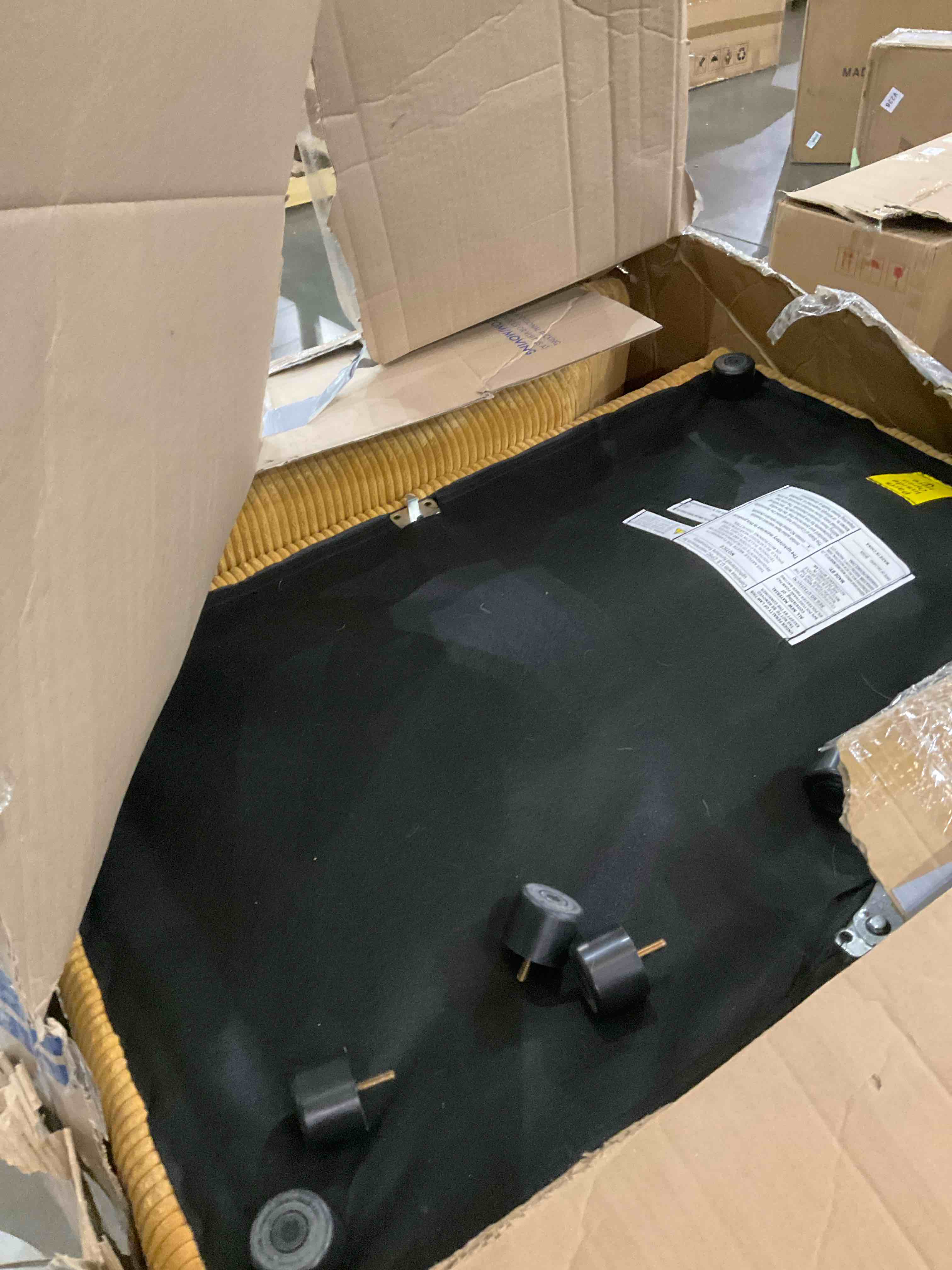 https://s3.amazonaws.com/lotting-images-prod/bidfta/BRN0310116_1737559032893.jpeg