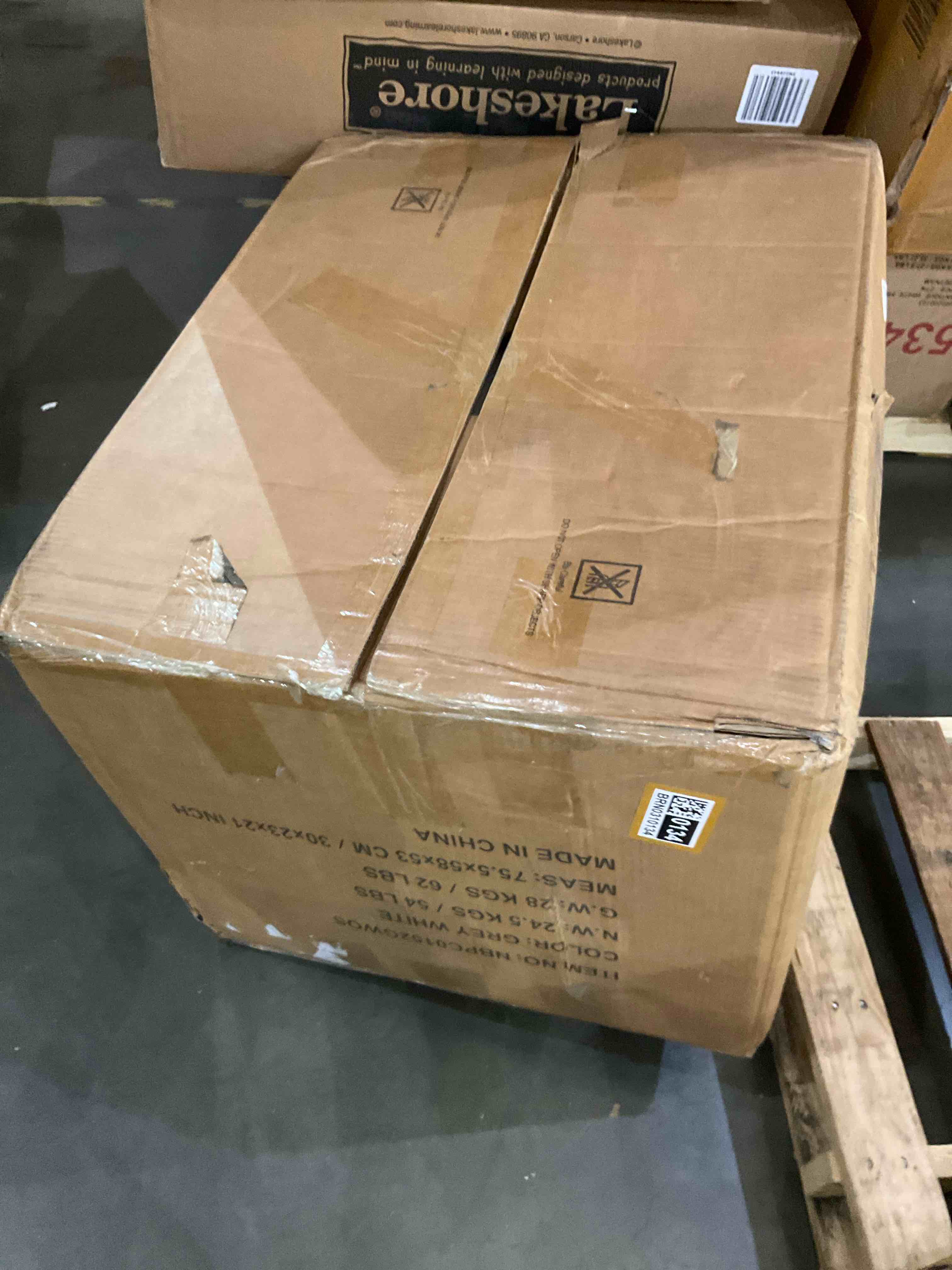 Loken Swivel Patio Dining Armchair