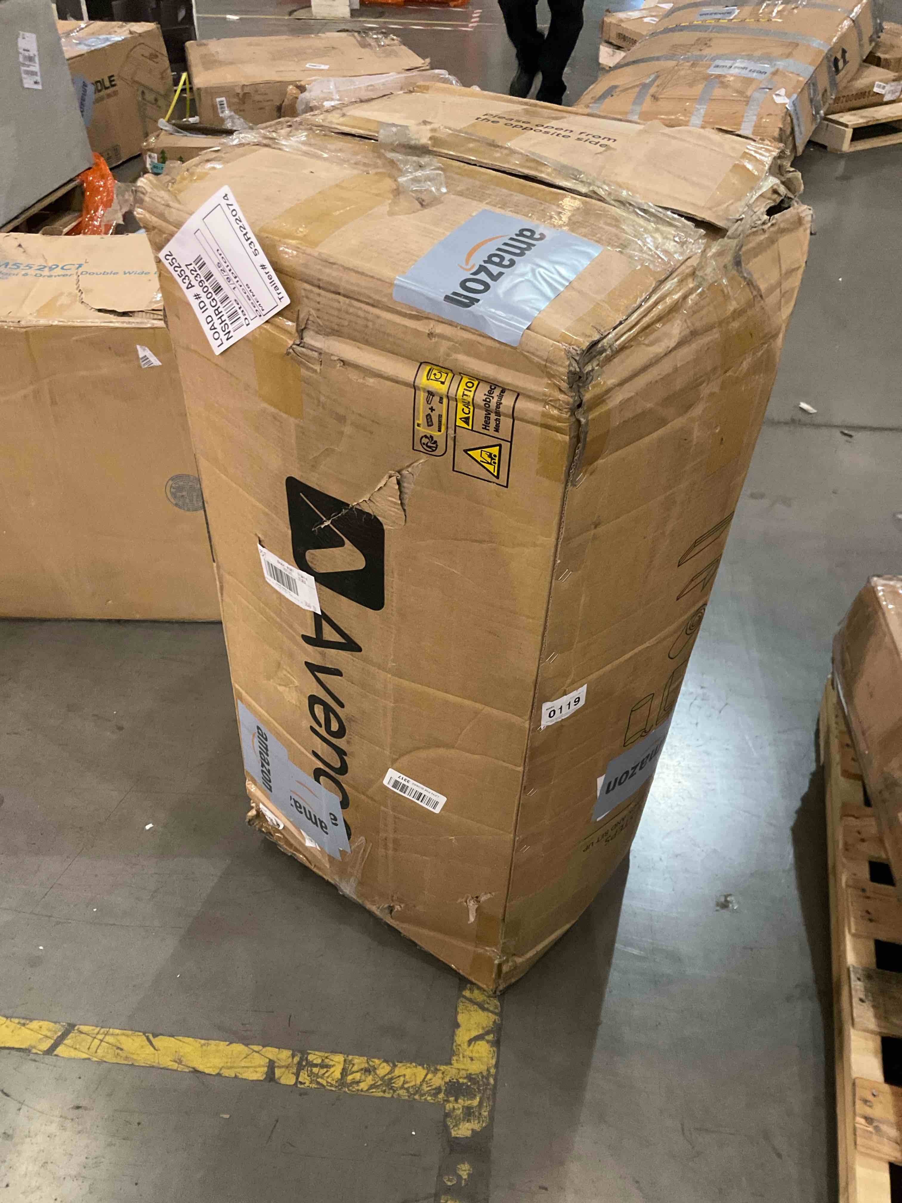 https://s3.amazonaws.com/lotting-images-prod/bidfta/BRN0310625_1736952296439.jpeg