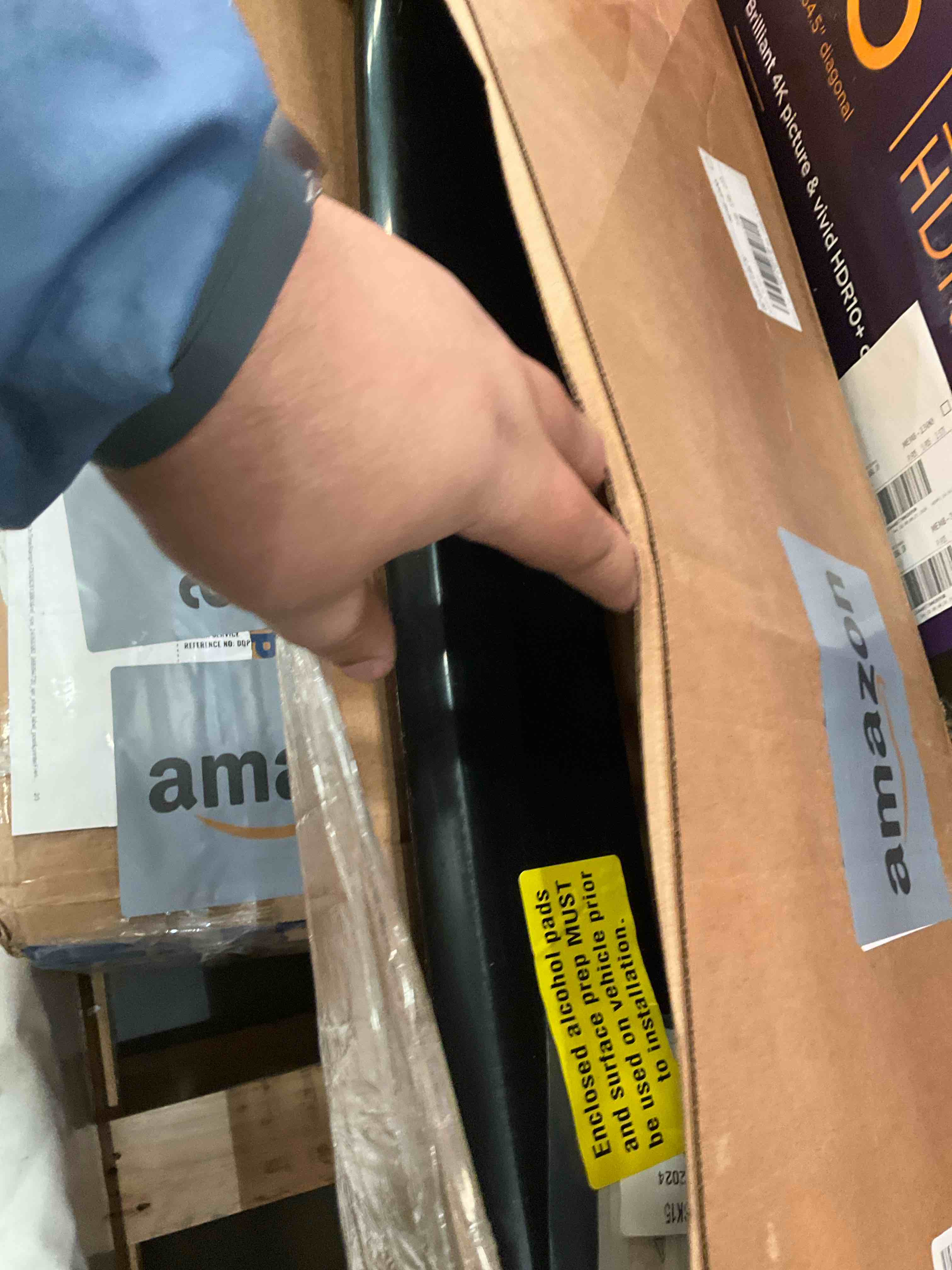 https://s3.amazonaws.com/lotting-images-prod/bidfta/BRN0310763_1736877442709.jpeg