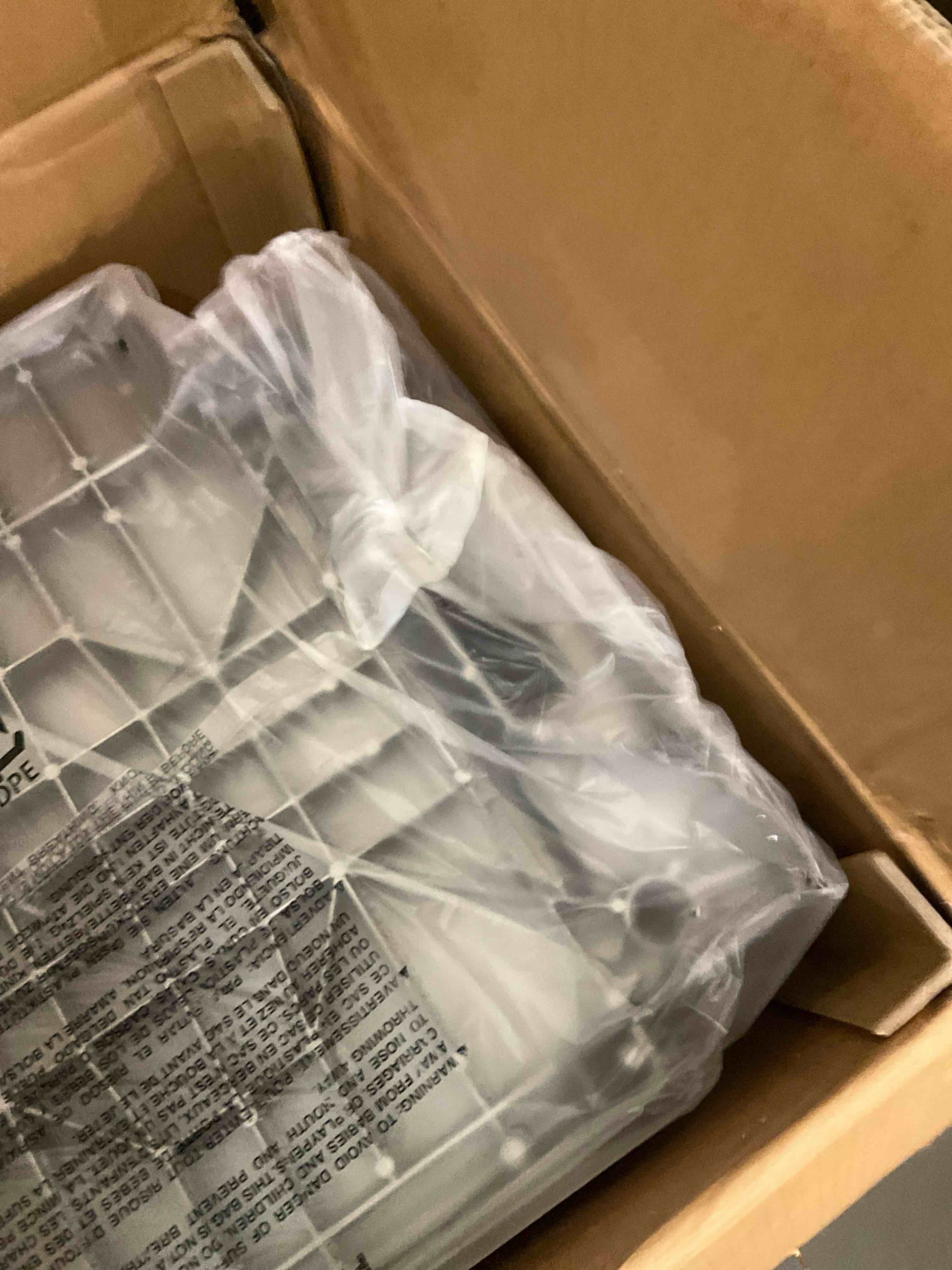 https://s3.amazonaws.com/lotting-images-prod/bidfta/BRN0310929_1736779538080.jpeg