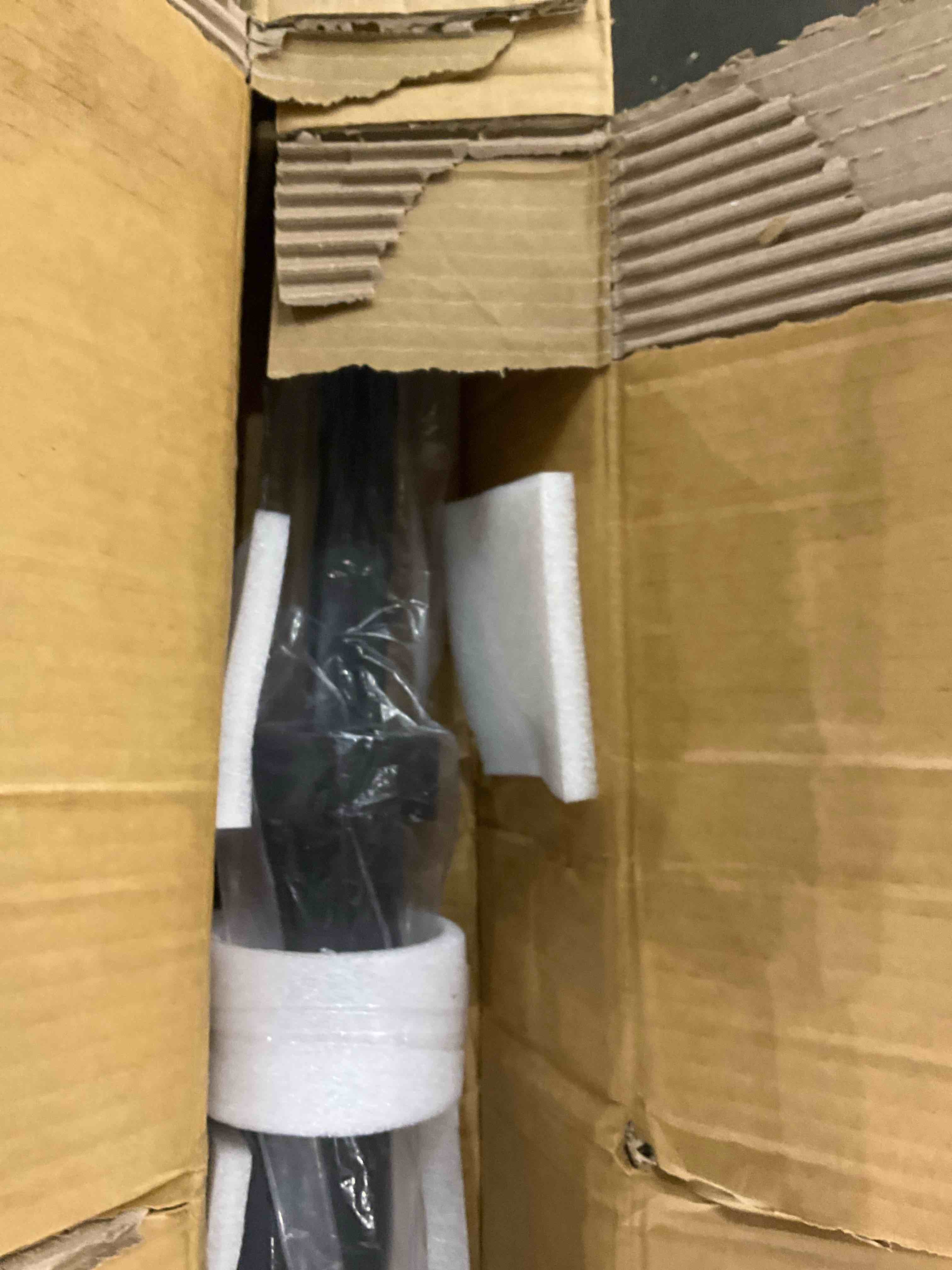 https://s3.amazonaws.com/lotting-images-prod/bidfta/BRN0310953_1736775258436.jpeg