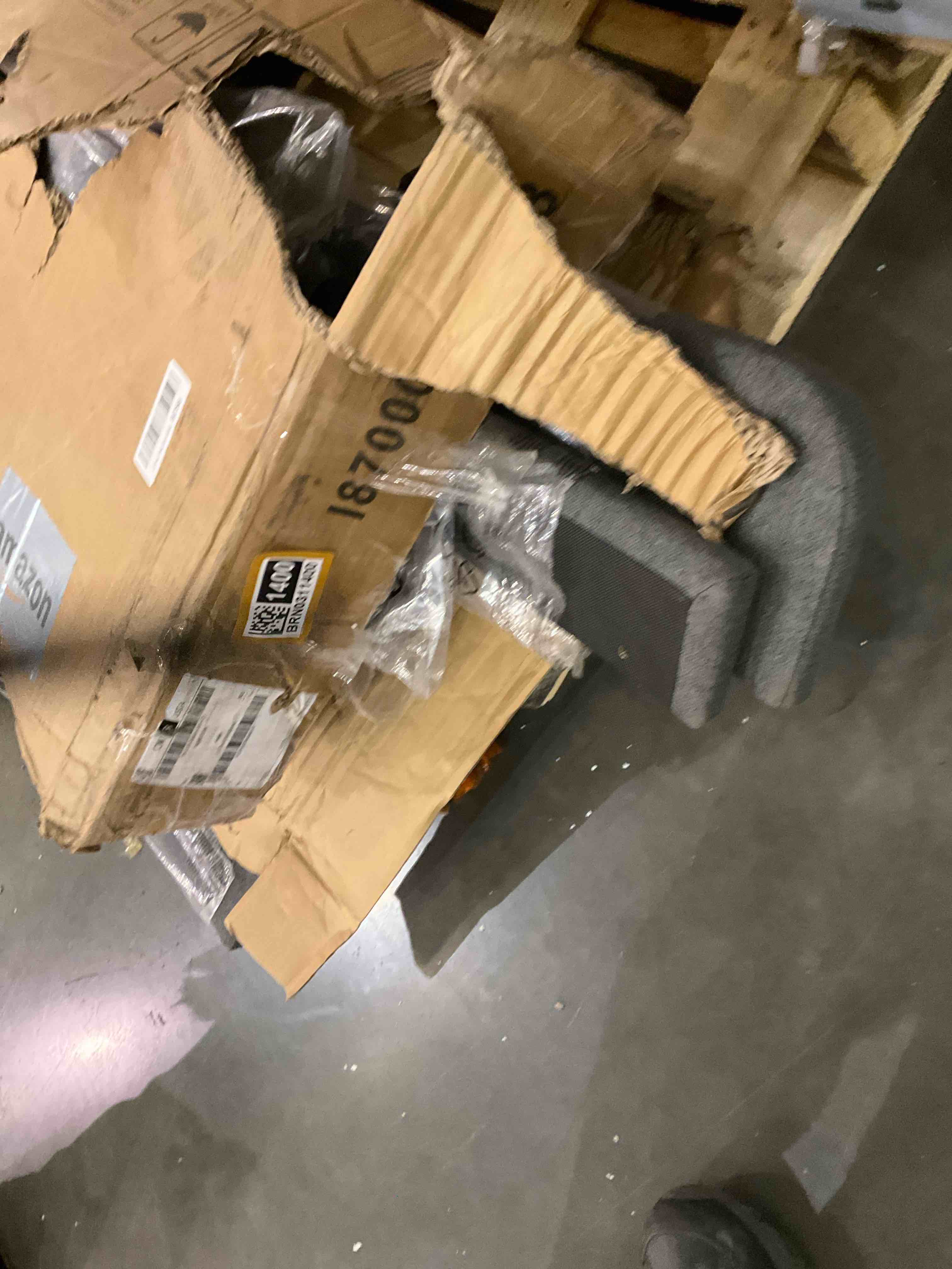 https://s3.amazonaws.com/lotting-images-prod/bidfta/BRN0311400_1736360192279.jpeg