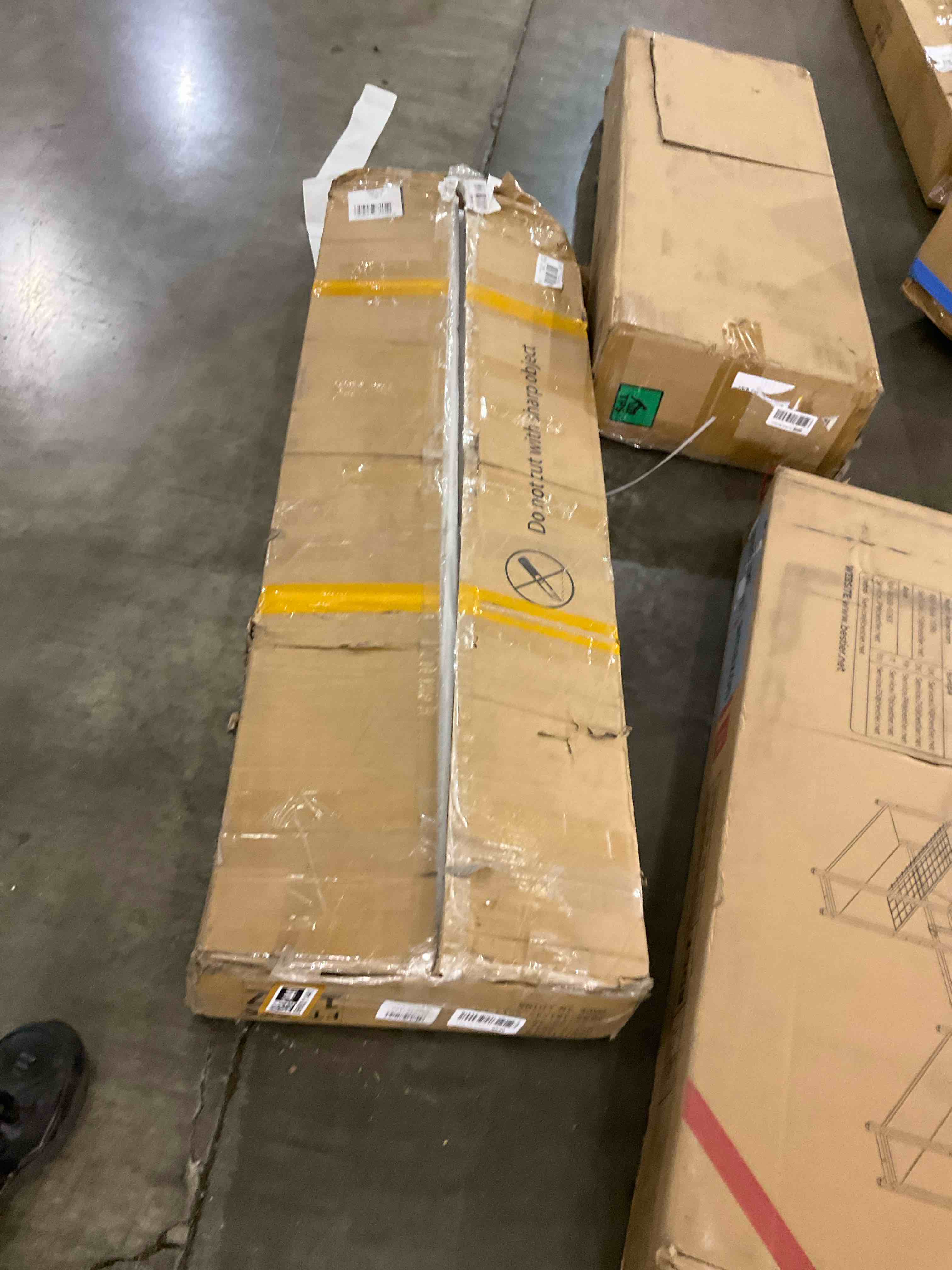 ITAHOME Buffet Cabinet, 59.5 Farmhouse Sideboard Buffet Storage Cabinet with Barn Door Coffee Bar Cabinet with Capacity 300 lbs for Home Dinning Living Room, Dark Rustic Oak, 26 Height FTLFTS1007