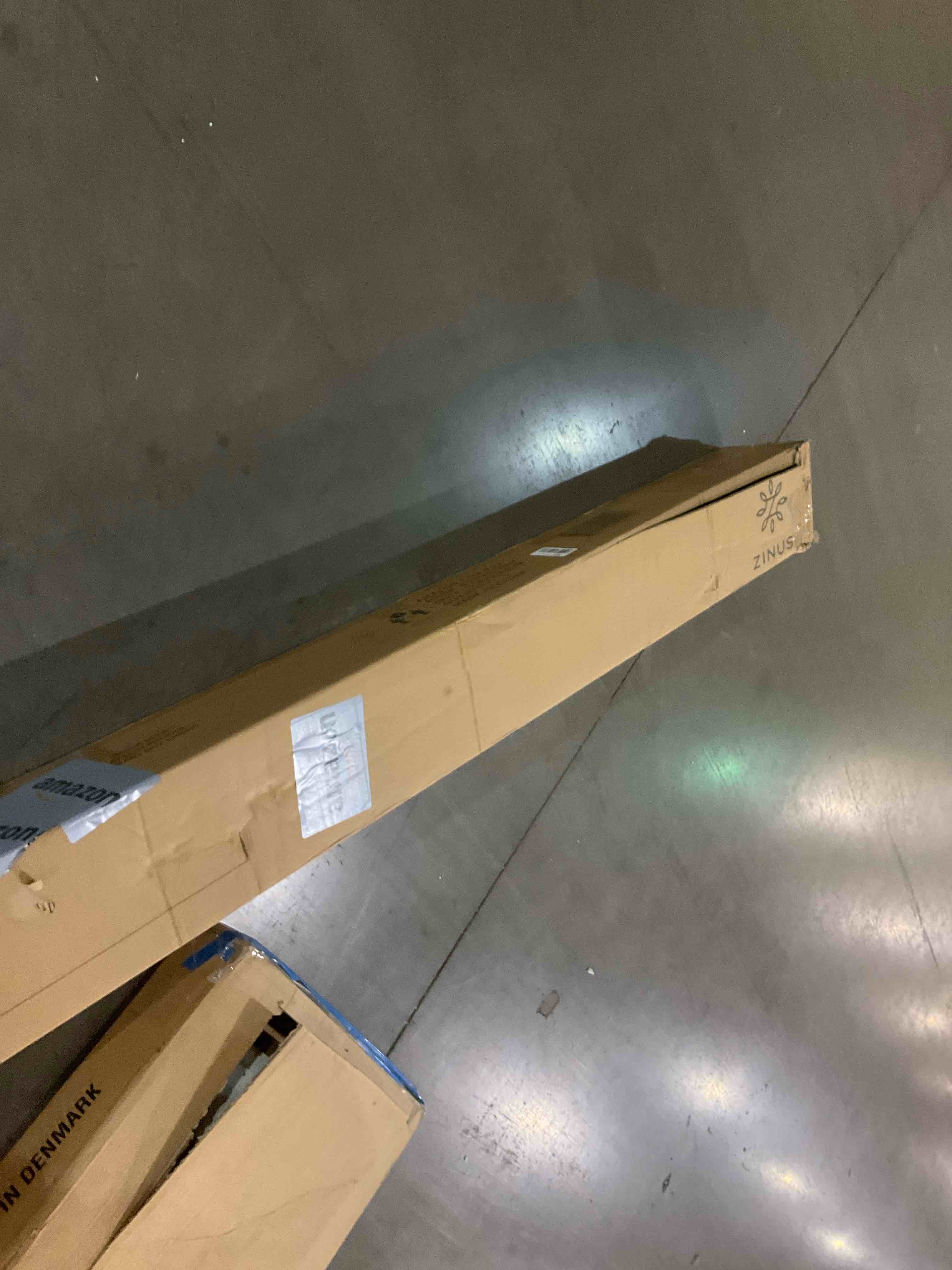 https://s3.amazonaws.com/lotting-images-prod/bidfta/BRN0311663_1736258028228.jpeg