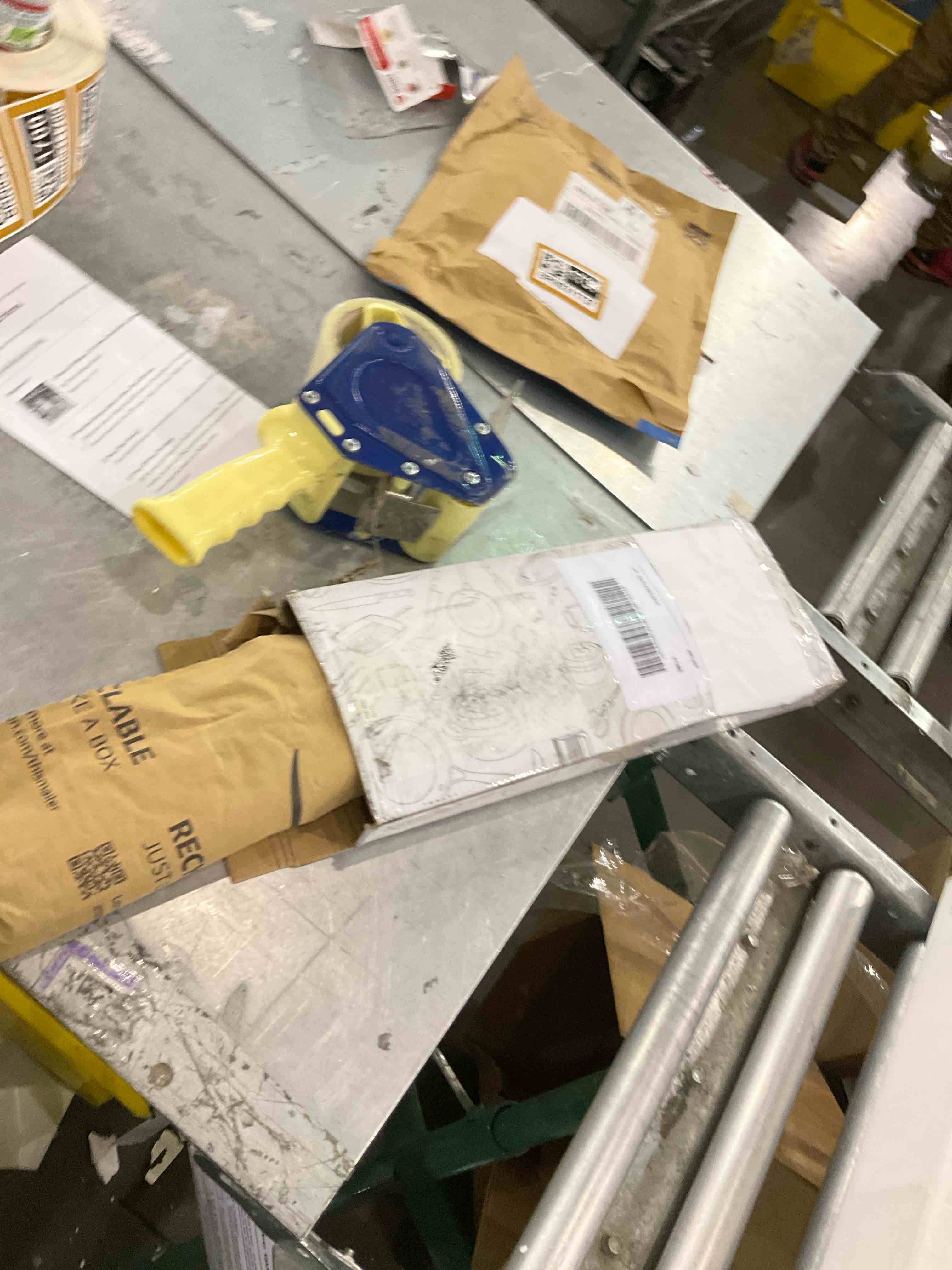 https://s3.amazonaws.com/lotting-images-prod/bidfta/BRN0311706_1736194162136.jpeg